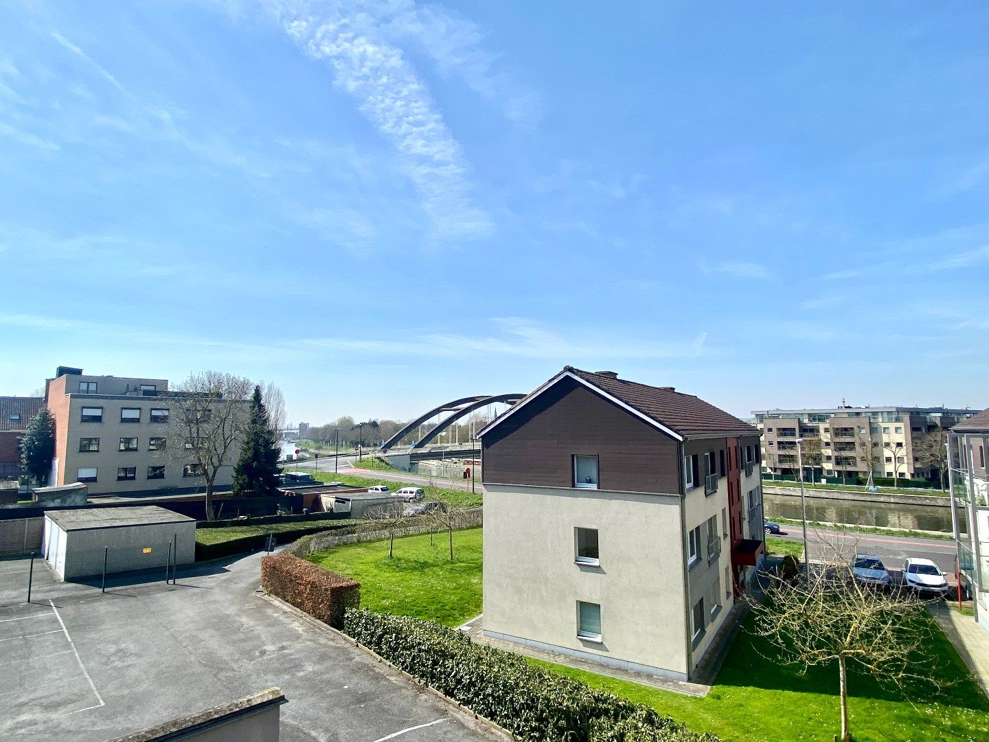 Ruim en lichtrijk 2-slaapkamerappartement te Harelbeke te koop! foto 15