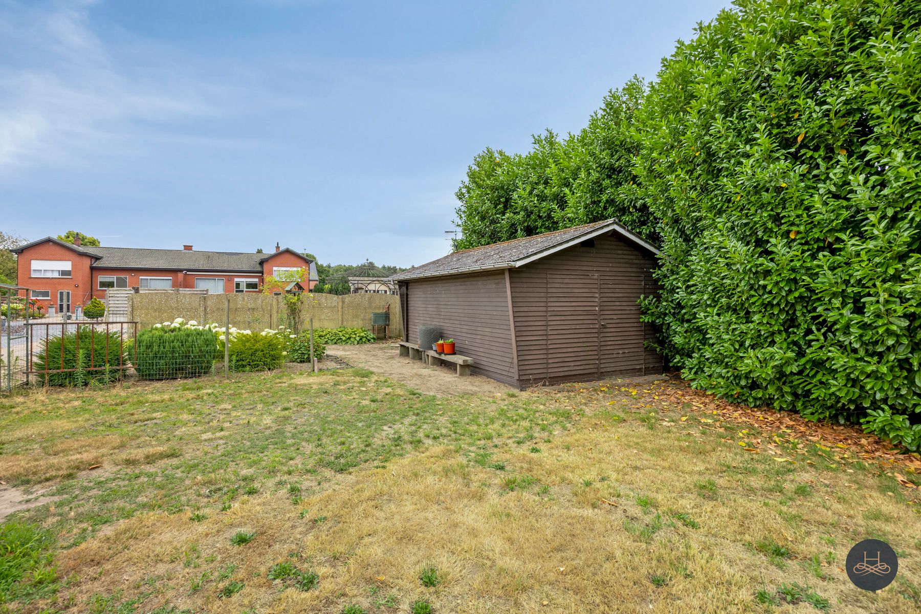 Uitstekend onderhouden woning met prachttuin op toplocatie foto 7