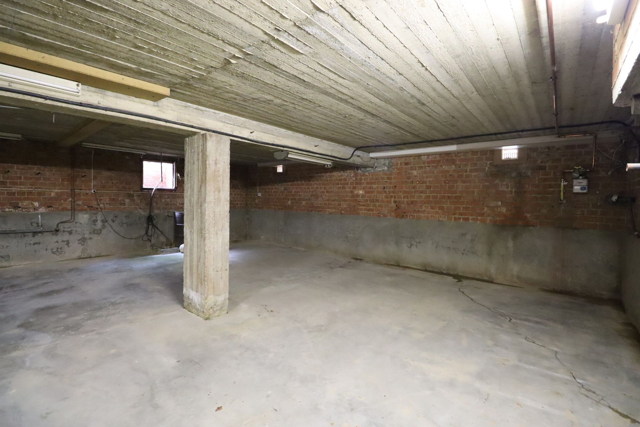 Ruim huis met tuin en Garage foto 18