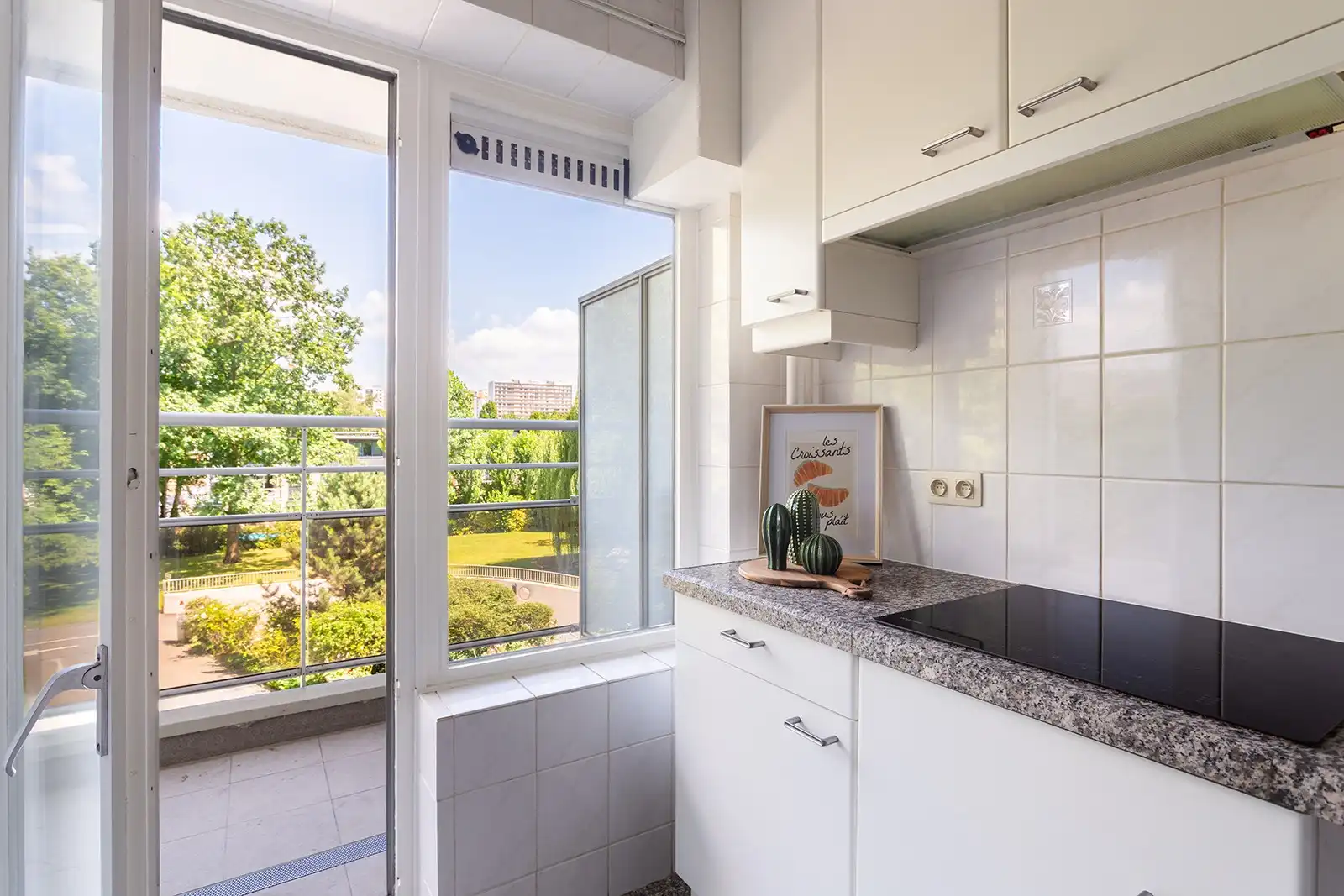 Ruim appartement met 4 slaapkamers, 2 badkamers en terras foto 13