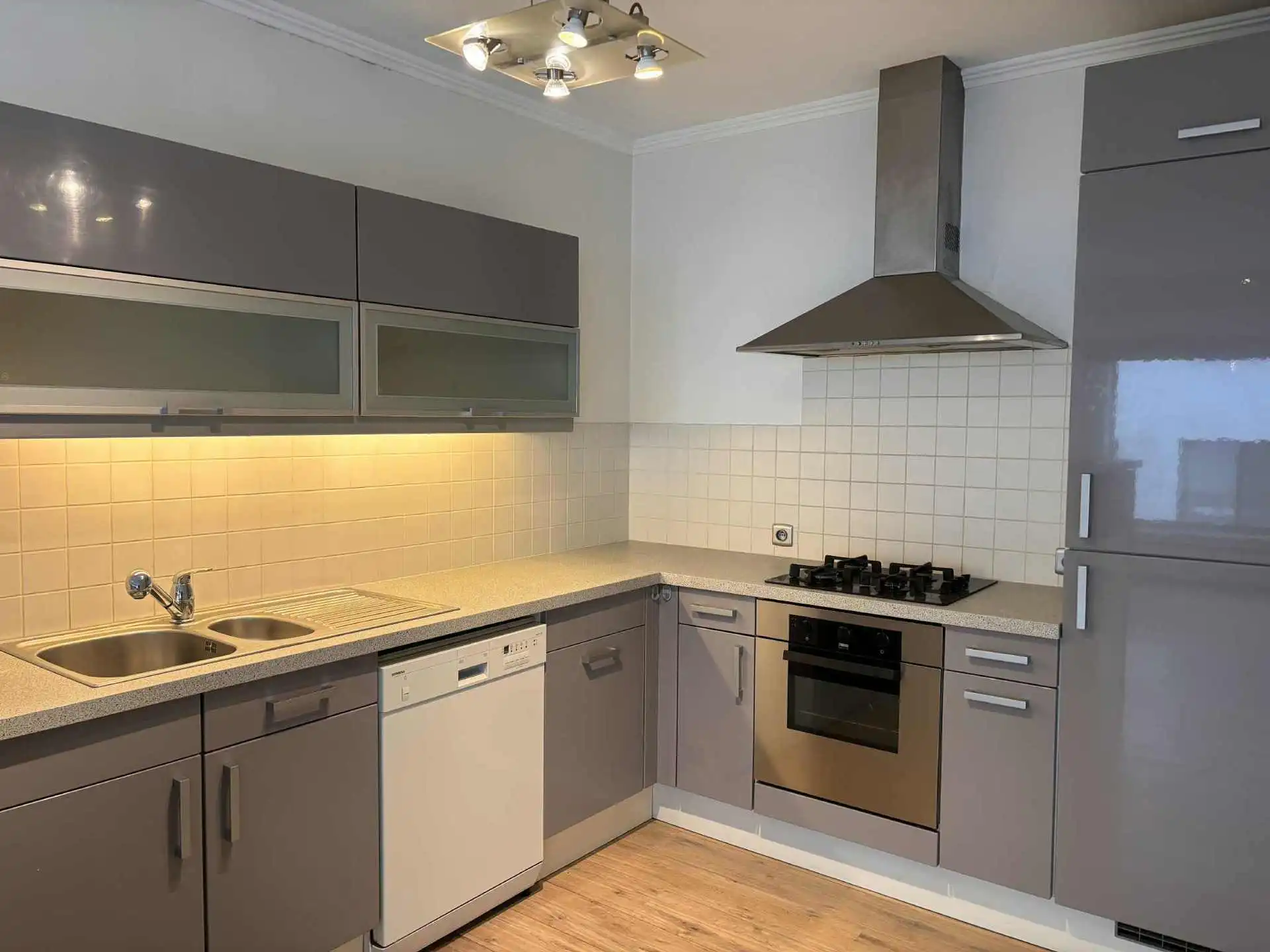 GENT - Goed gelegen appartement in stationsbuurt foto 6