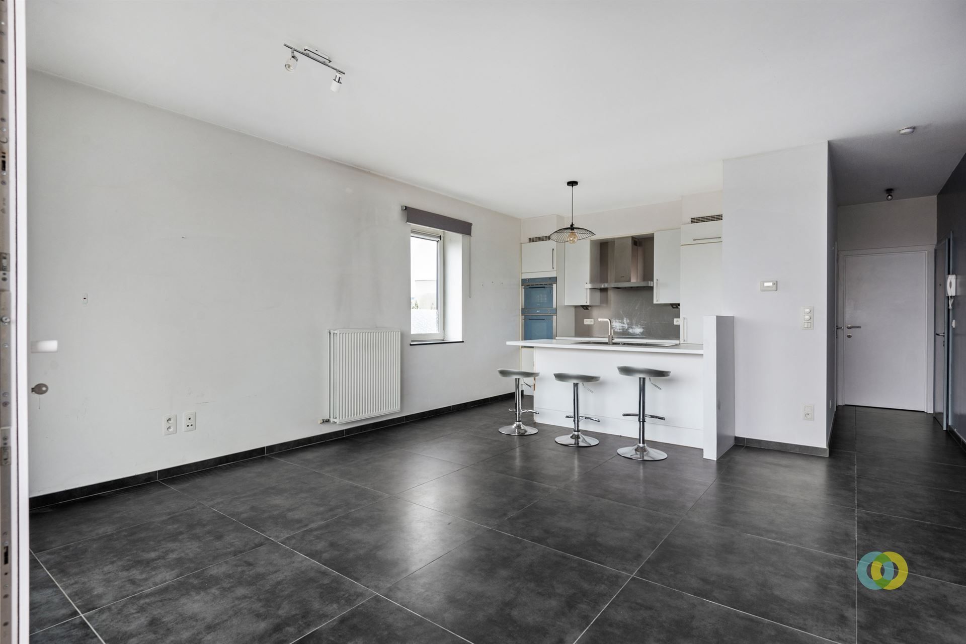 appartement met twee slaapkamers en een terras foto {{pictureIndex}}