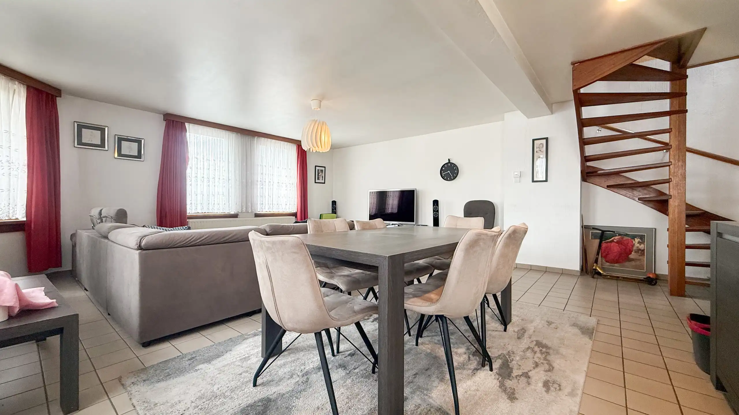 Instapklaar duplex appartement met 3 slaapkamers en EPC B! foto 3