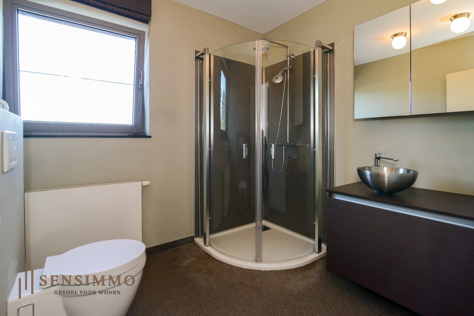 Ruim en instapklaar duplex appartement met carport en terras foto 11