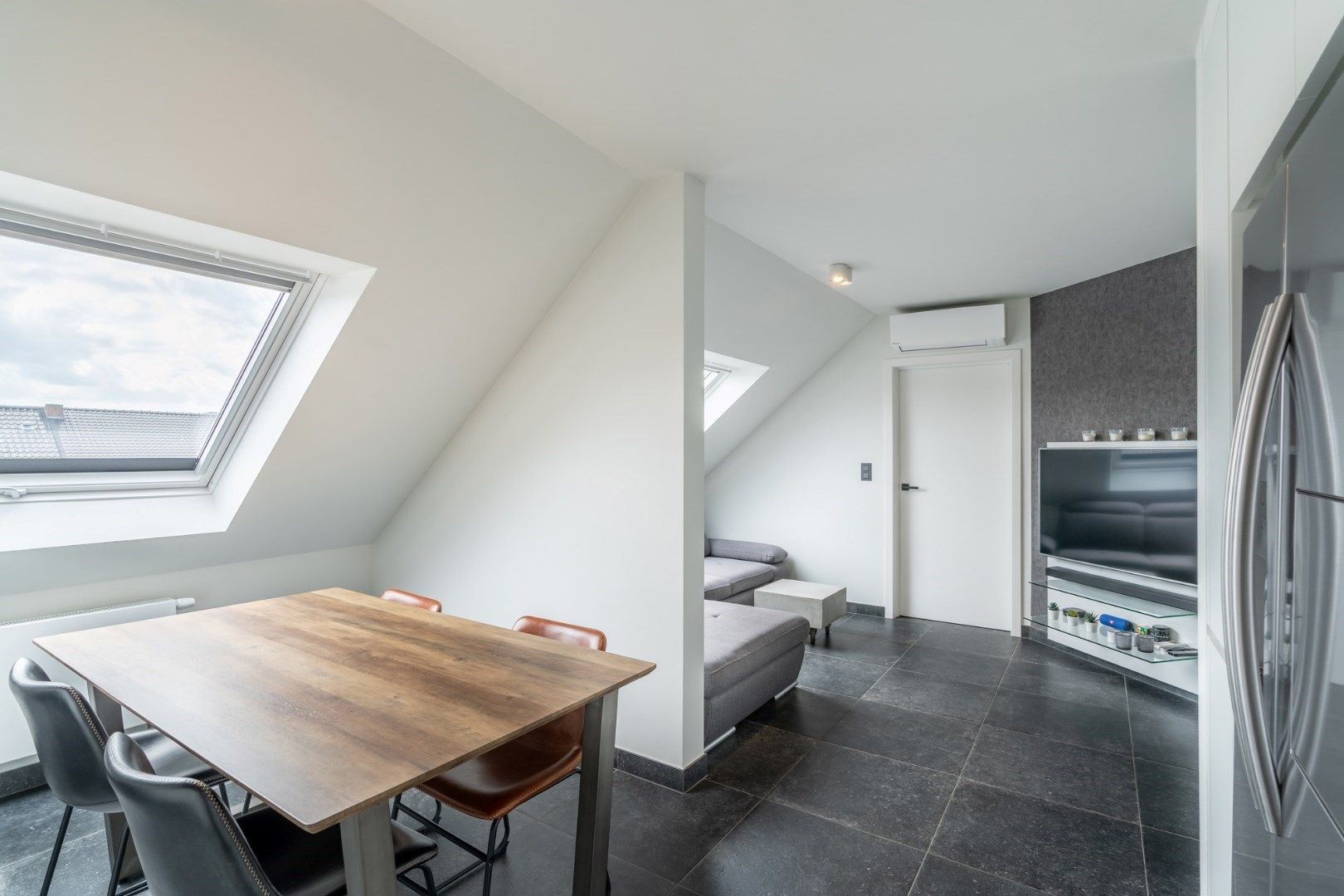 Smaakvol en zeer degelijk gerenoveerd  1-slaapkamer  appartement  foto 10