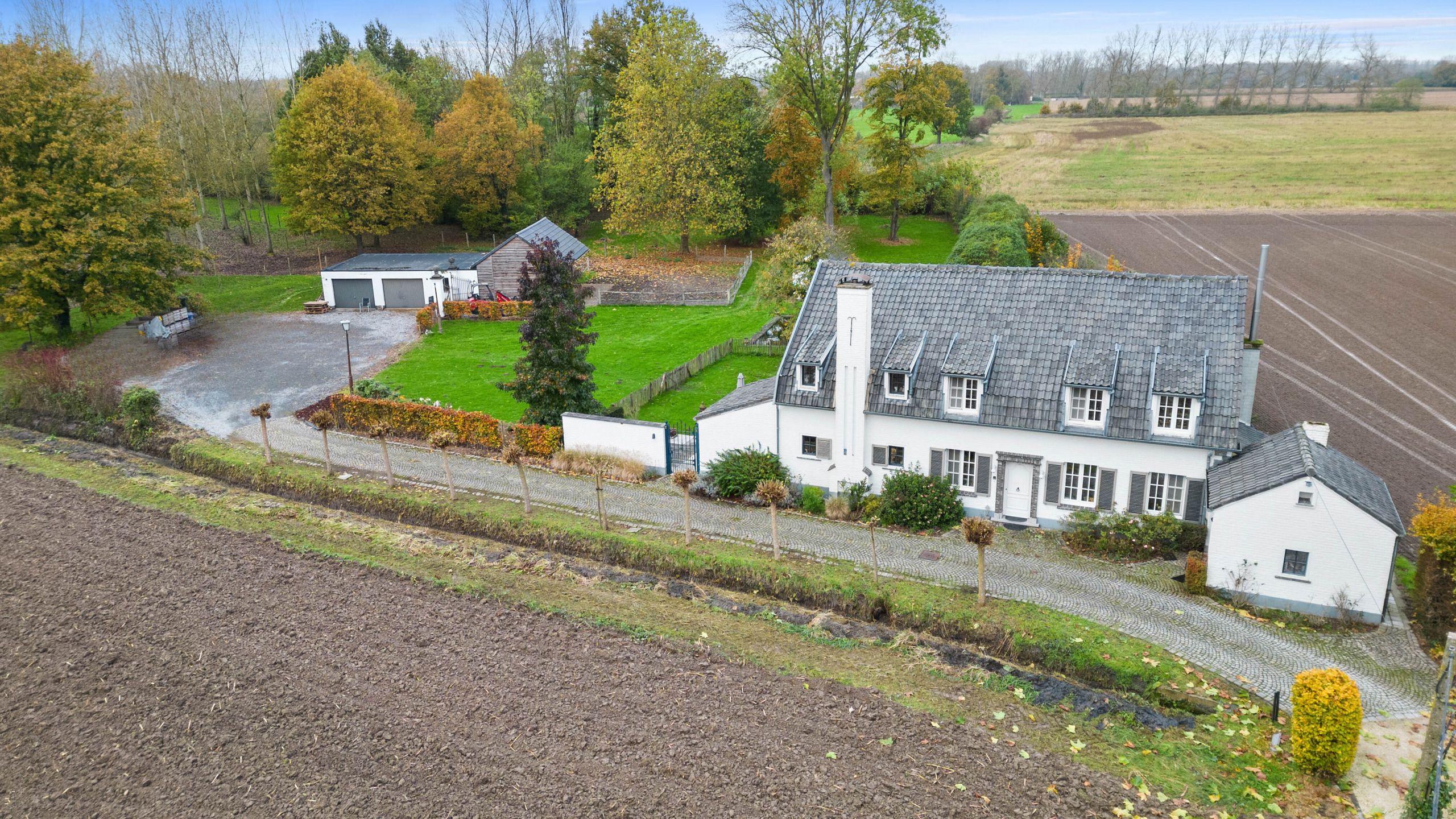 RUMMEN - Charmant landhuis op idyllische locatie op 1ha54 foto 3