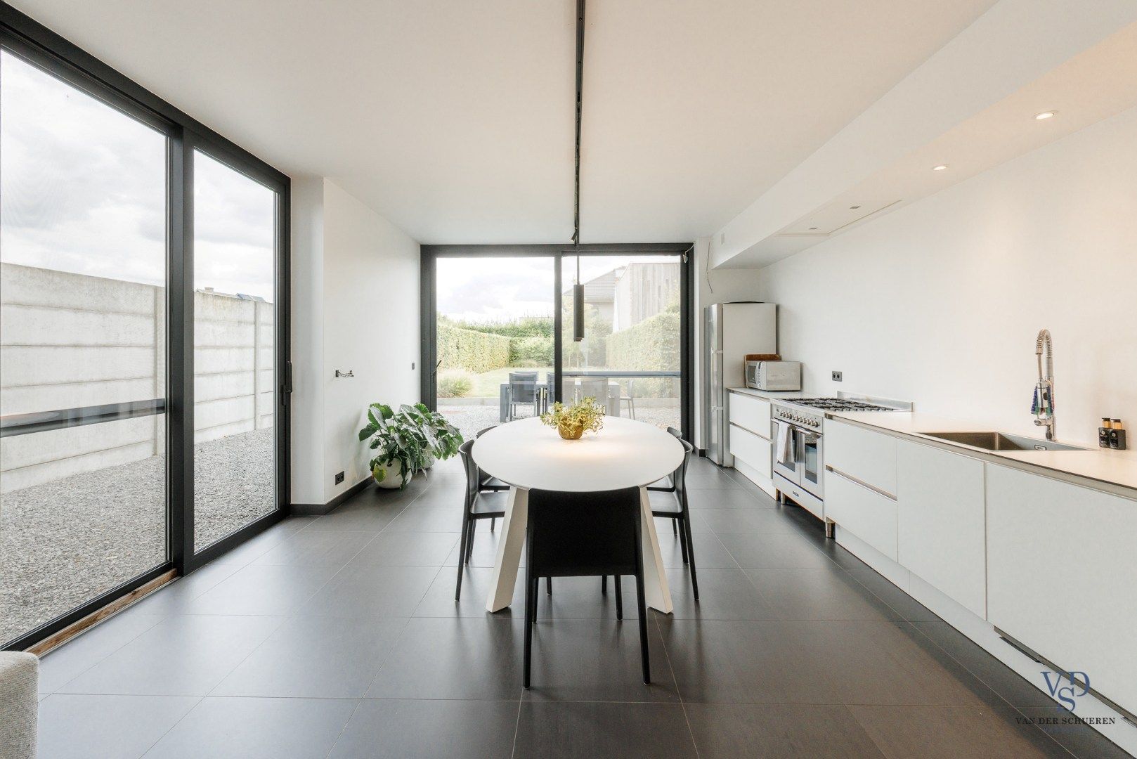 Moderne, energiezuinige (EPC label A) vernieuwbouw foto 7