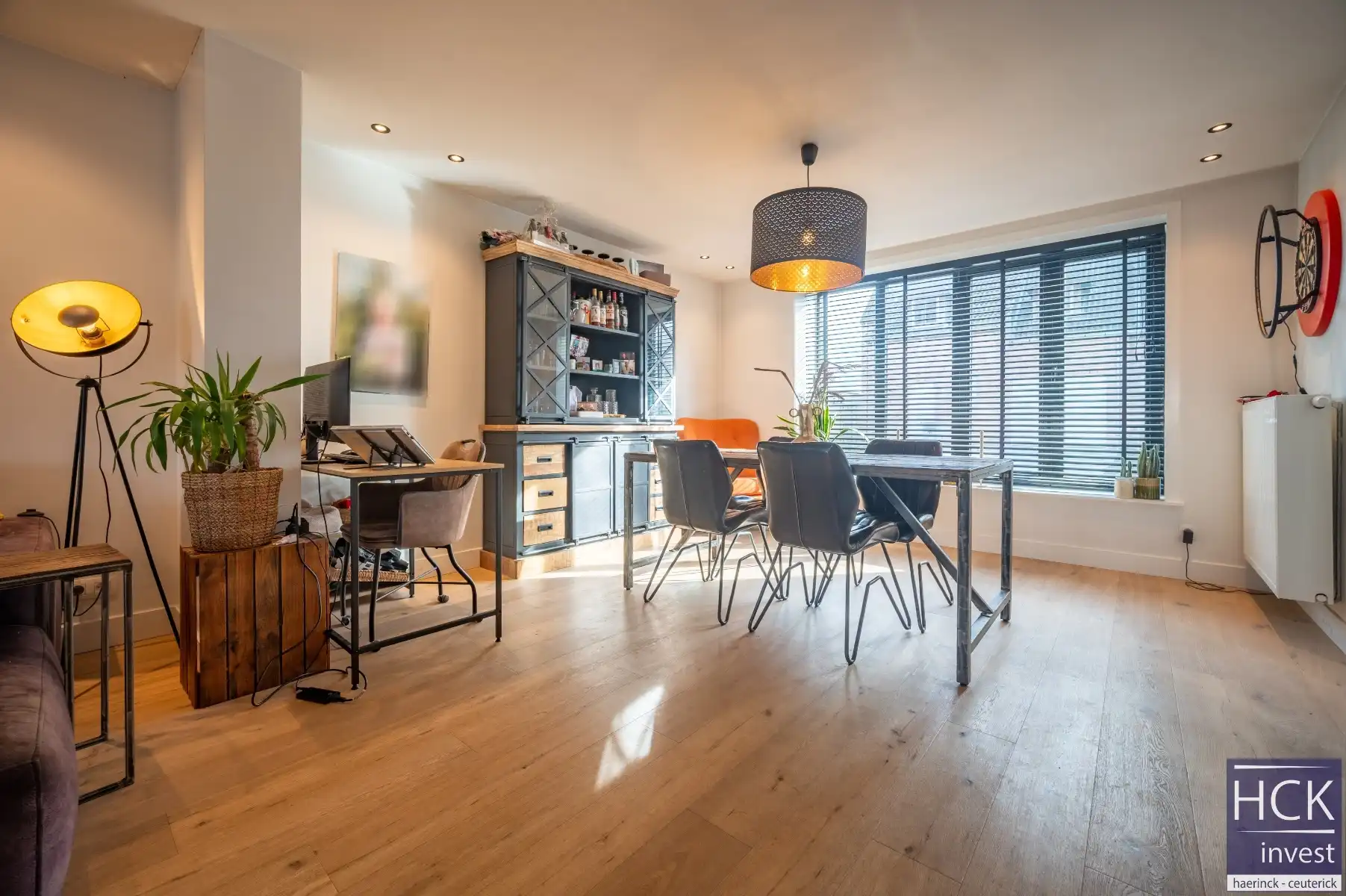 WAREGEM - Instapklare woning met 4 SLPK, mét uitweg én garage! foto 4