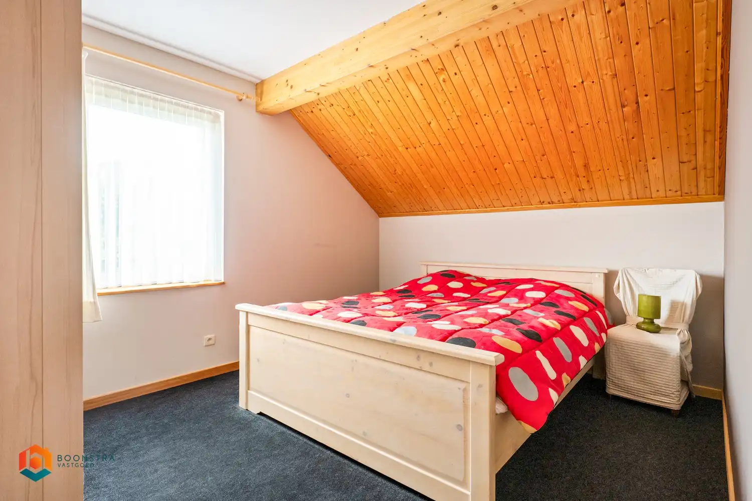 Instapklare woning met 4 slpkrs op perceel van 1122m² in regio Waimes foto 18