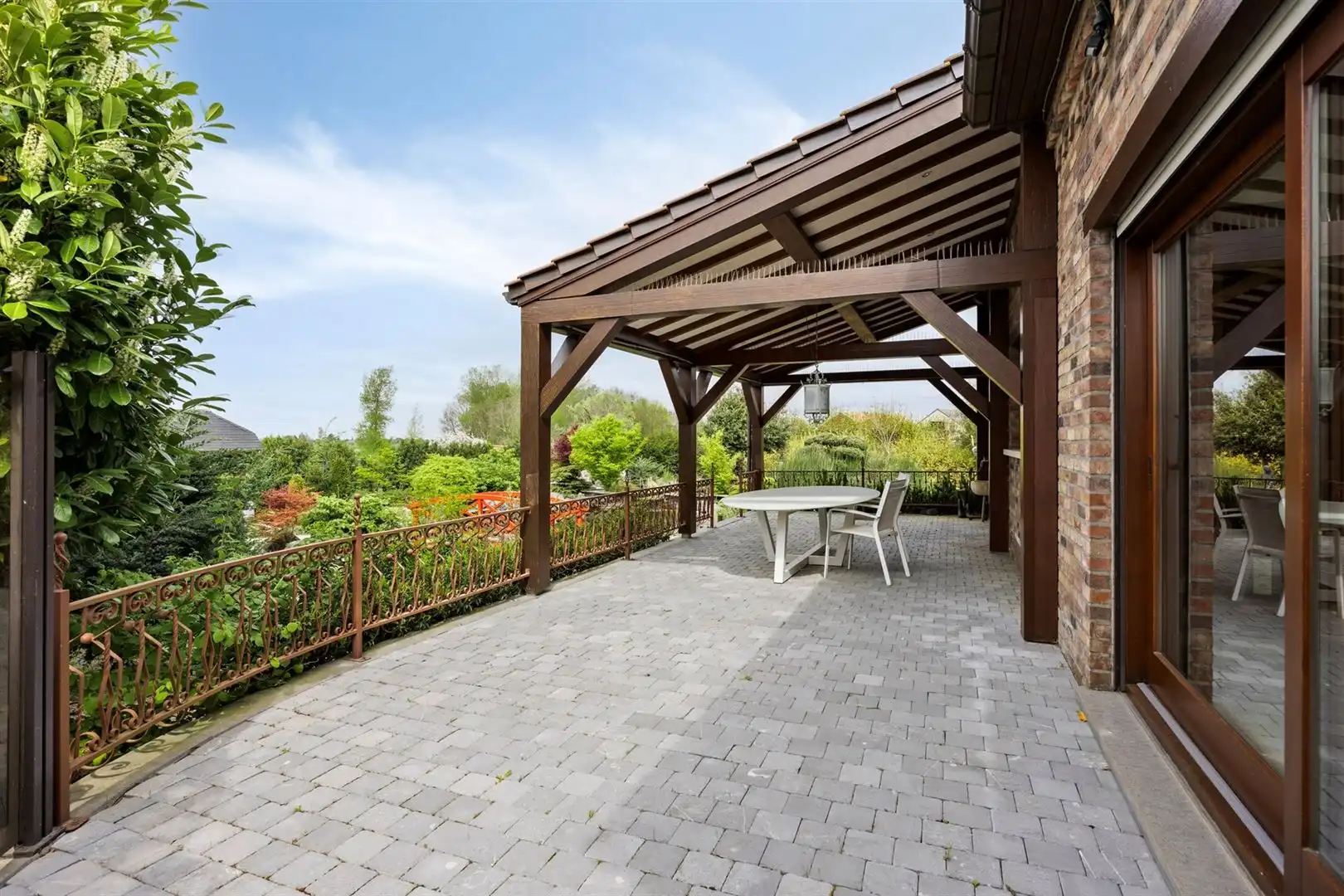 Exclusieve Villa met Luxe afwerking en idyllische tuin. foto 34