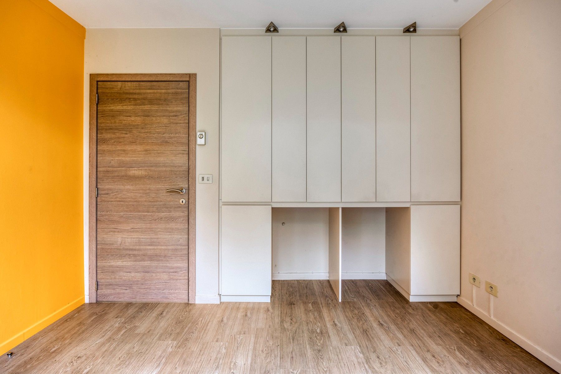 Ruime bungalow op groot perceel foto 24