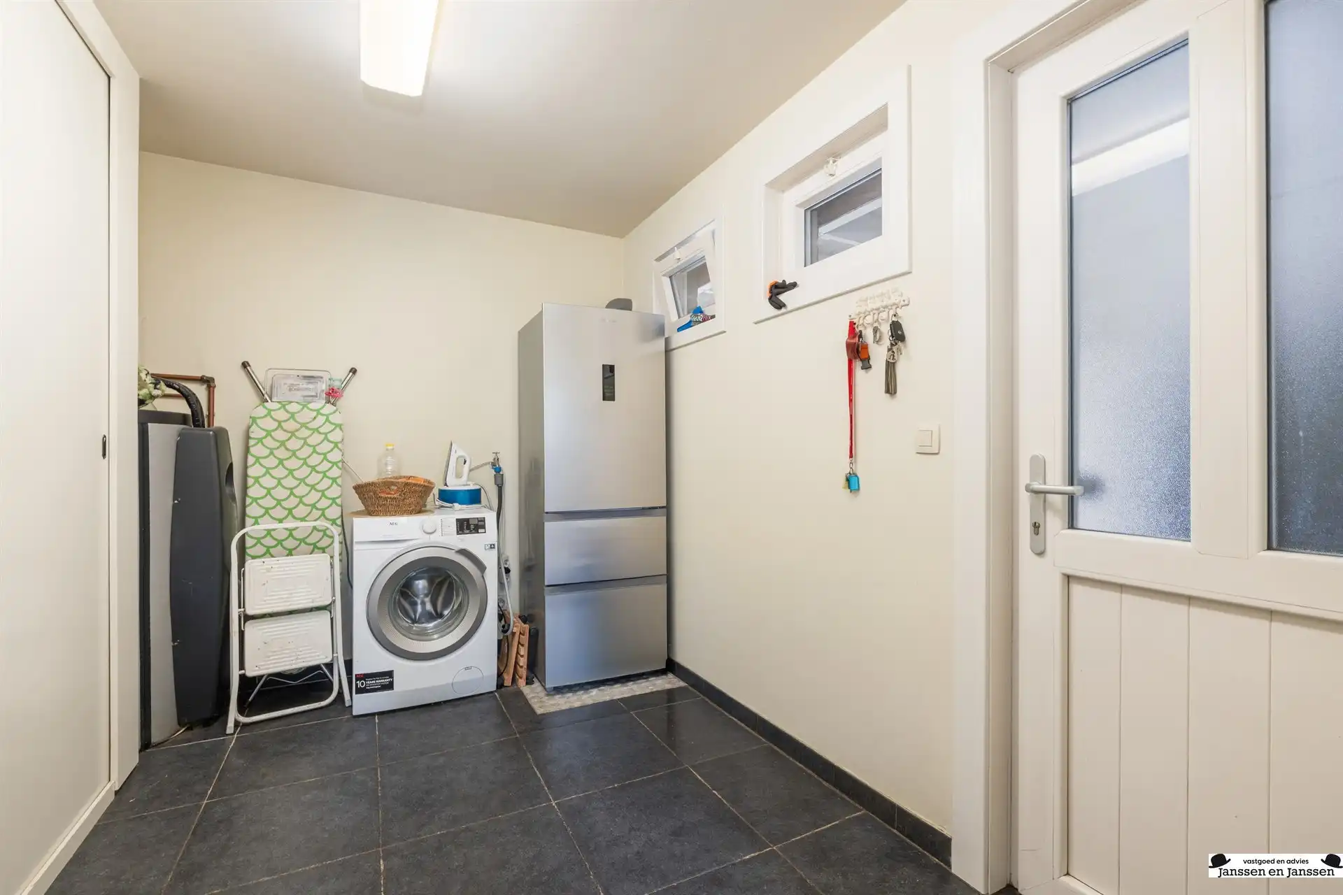Unieke laagbouwwoning met 4 slaapkamers foto 20