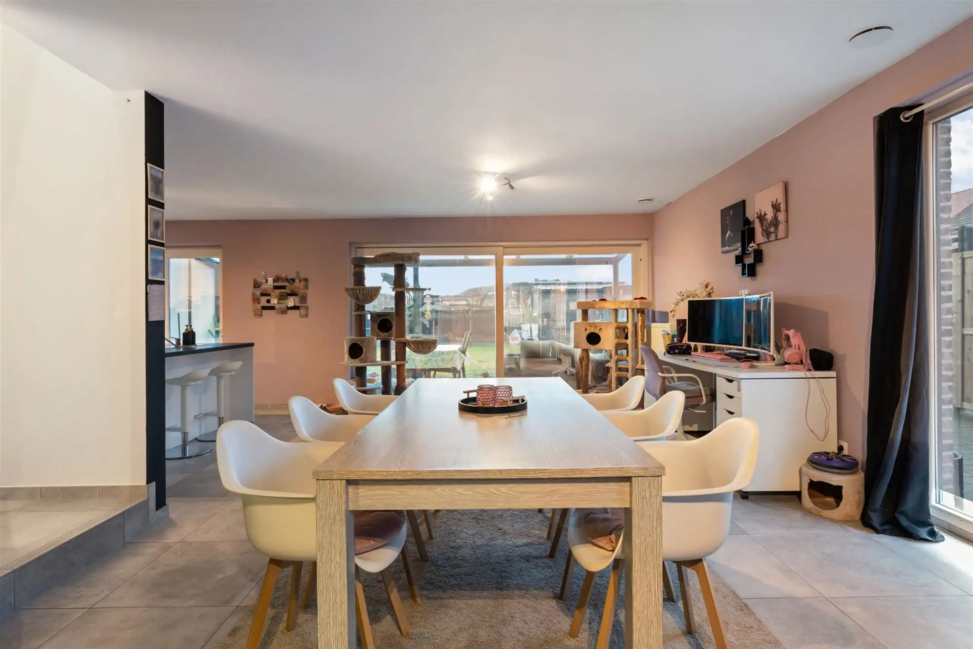 RUIME ENERGIEZUINIGE WONING MET 3 SLAAPKAMERS RUSTIG GELEGEN TE LEOPOLDSBURG foto 5