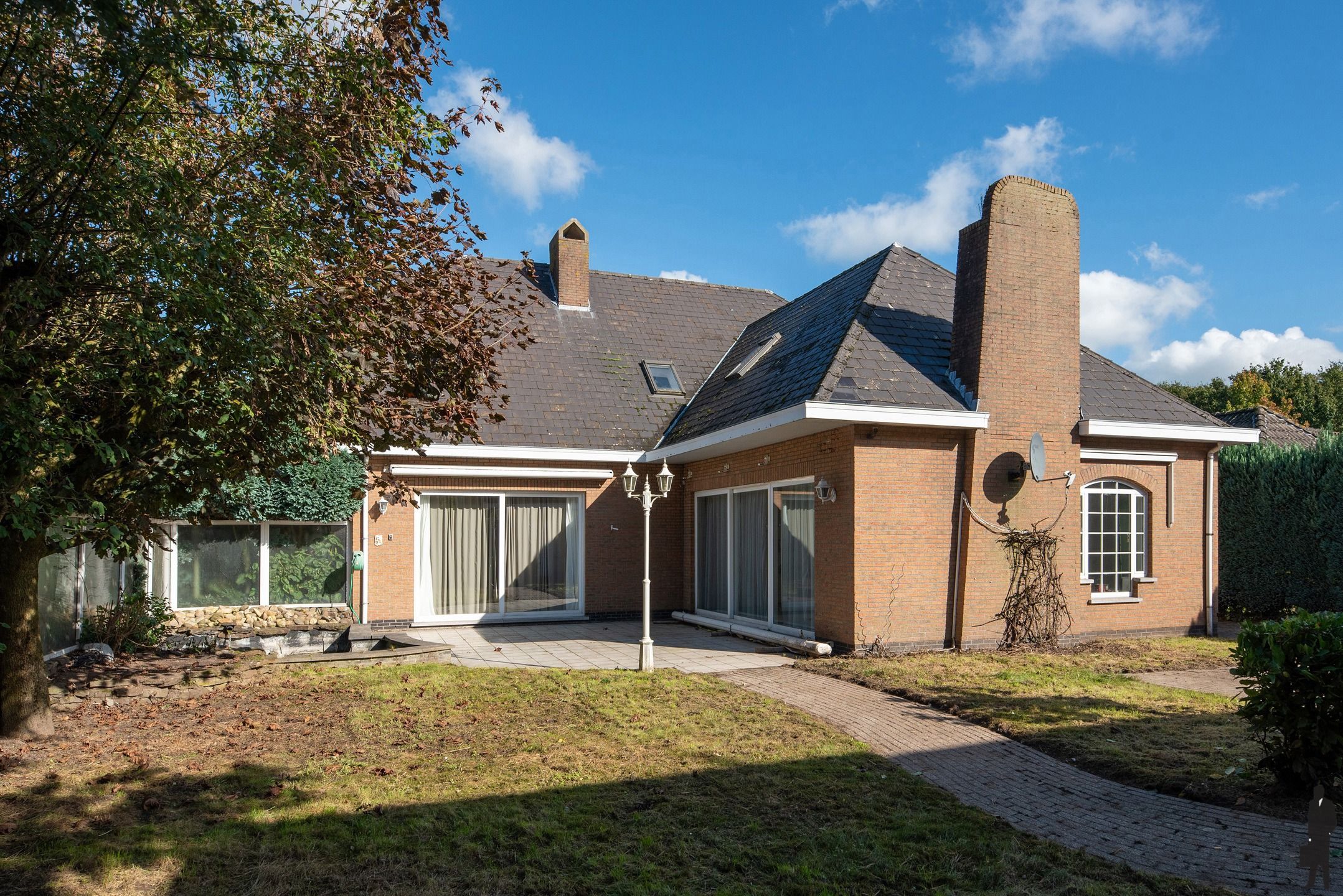 Vrijstaande woning met 5 slpk. en 2 bdk. in een rustige wijk te Meerle! foto 42