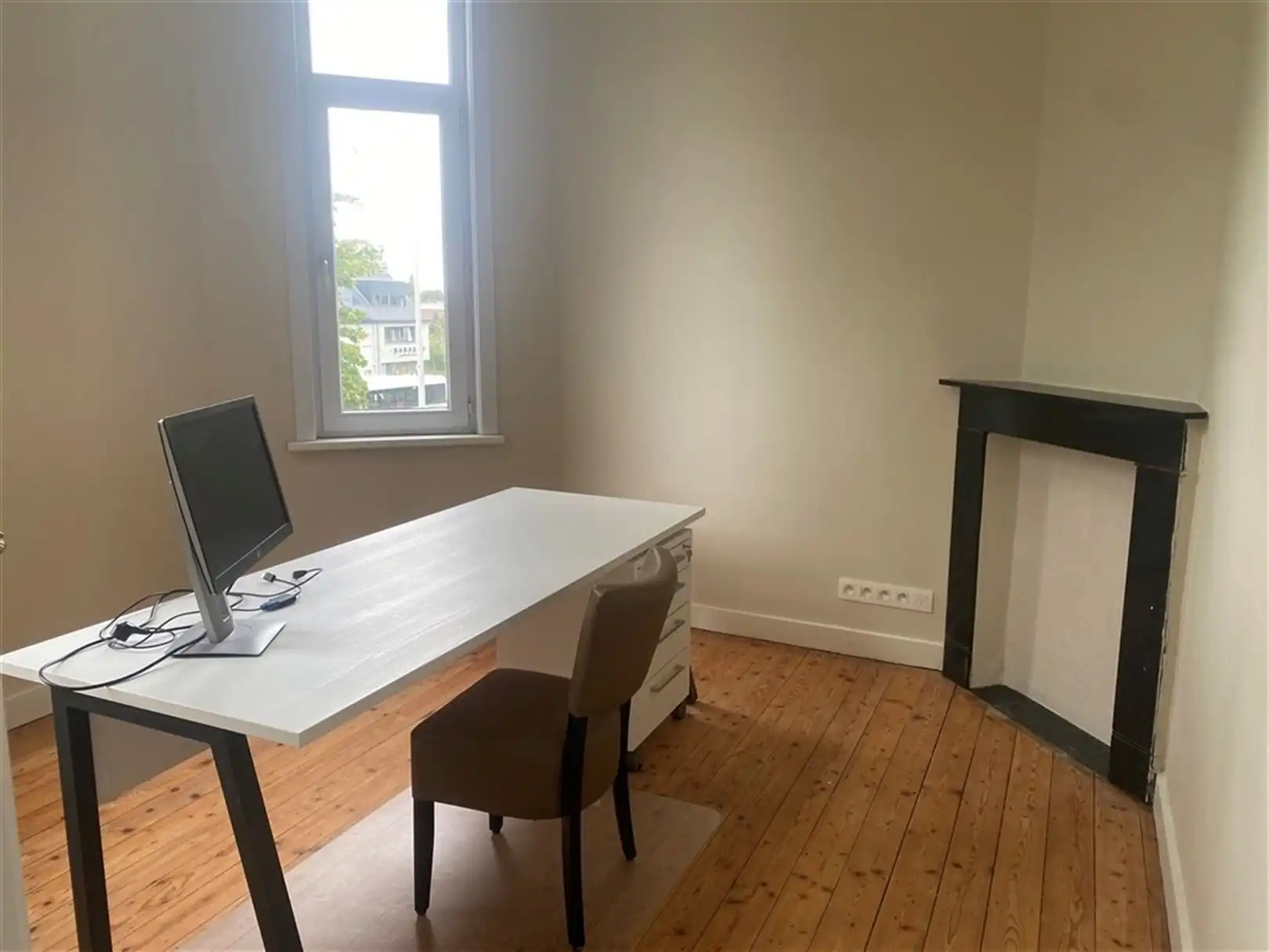 Full service kantoren in kasteel op toplocatie in Lochristi foto 4