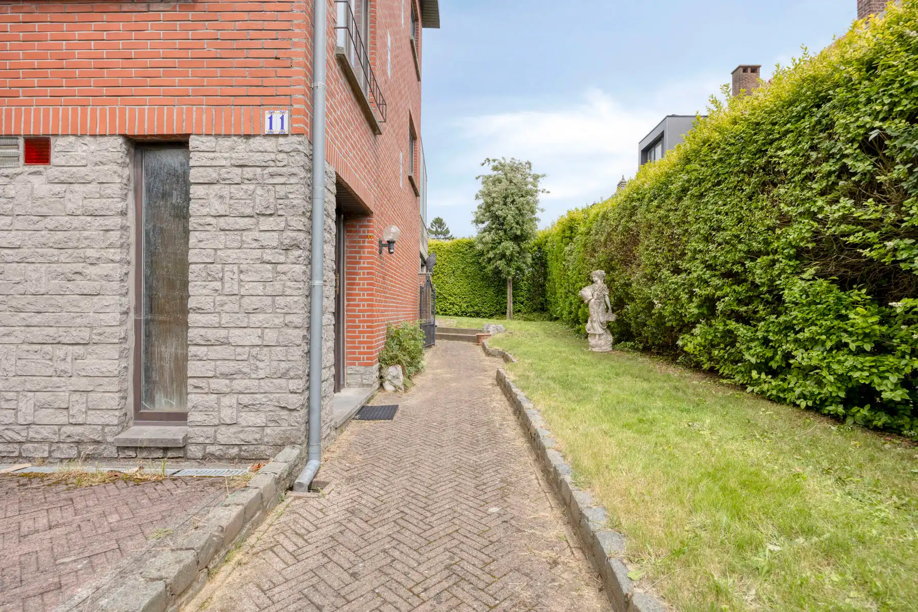 Woning met 4 slaapkamers, garage en tuin foto 30