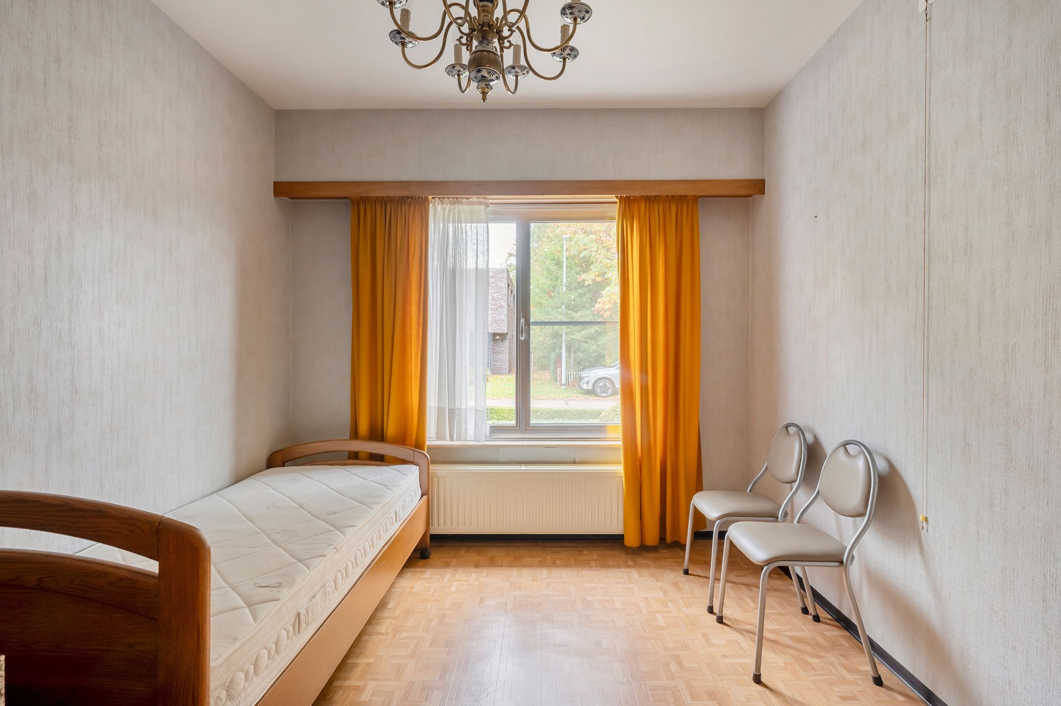 Goed onderhouden gelijkvloerse woning met 4 slaapkamers foto 15