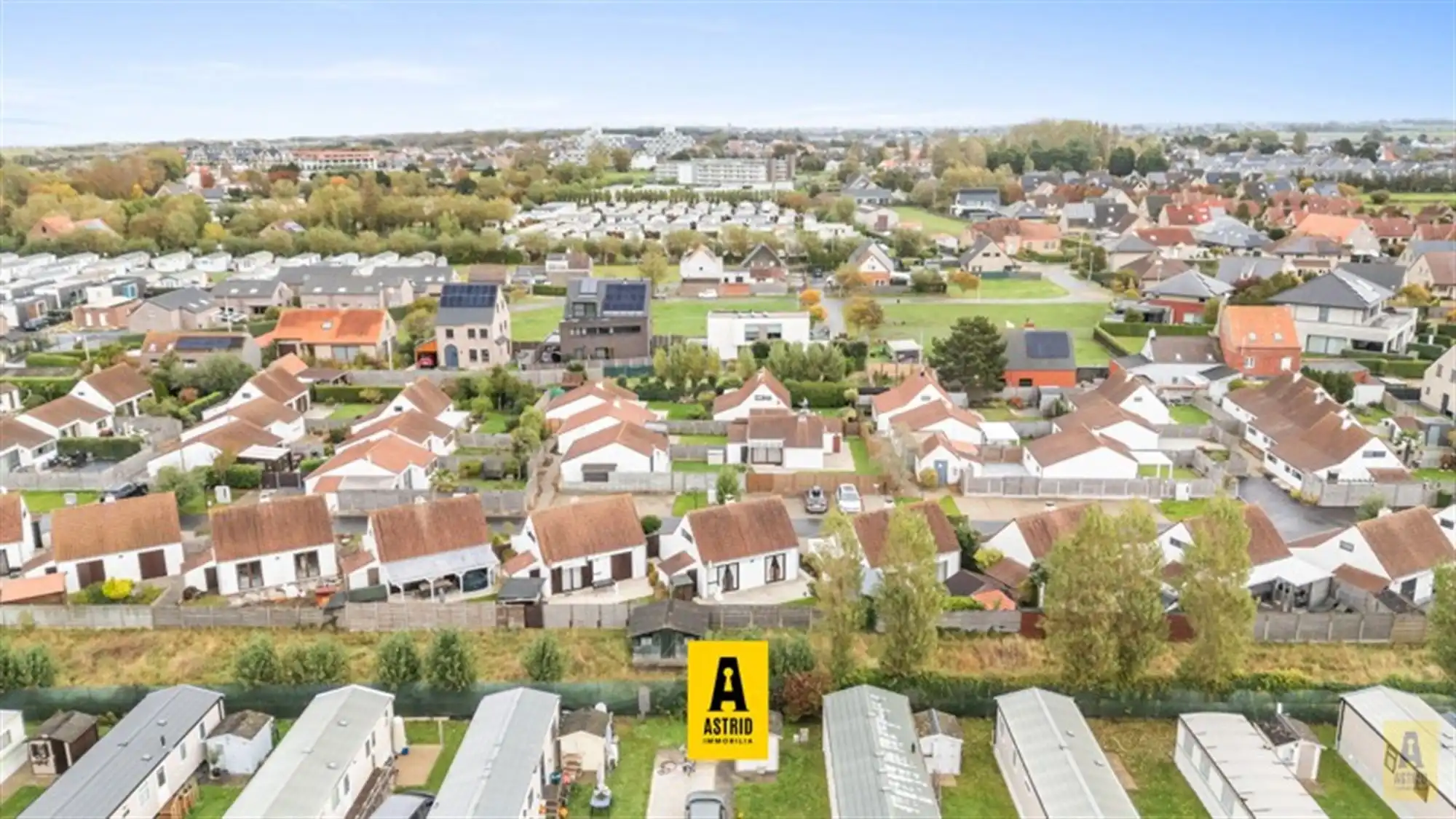 Instapklaar vakantiehuisje (3 slpks) met parkeerplaats vlakbij zee! foto 5