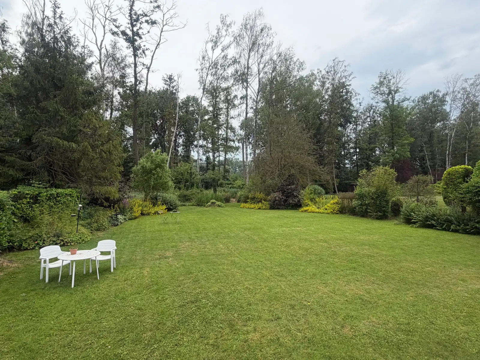 Charmante villa op ruim zuidgericht perceel van ca.14 are foto 2