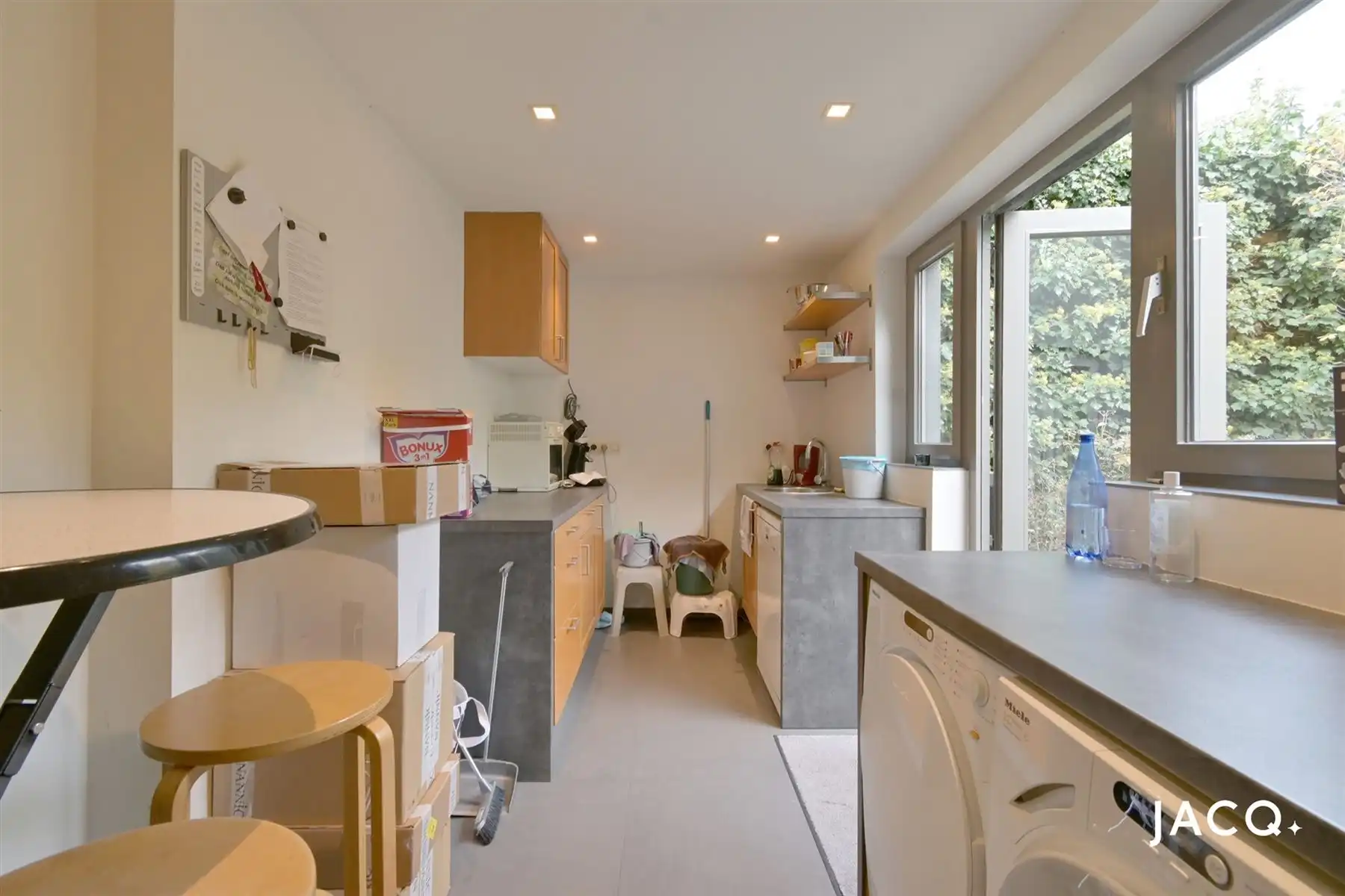 Gerenoveerd schoonheidsinstituut (156m²) met buitenruimte! foto 13
