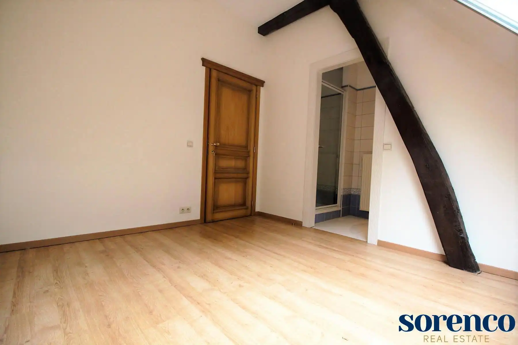 Unieke 4 slpkr villa in privatief domein in Edegem. foto 14