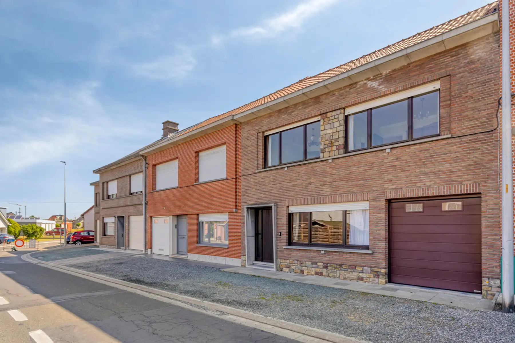 Hoofdfoto van de publicatie: Ruime woning met 3 slpk op landelijke ligging in Peizegem