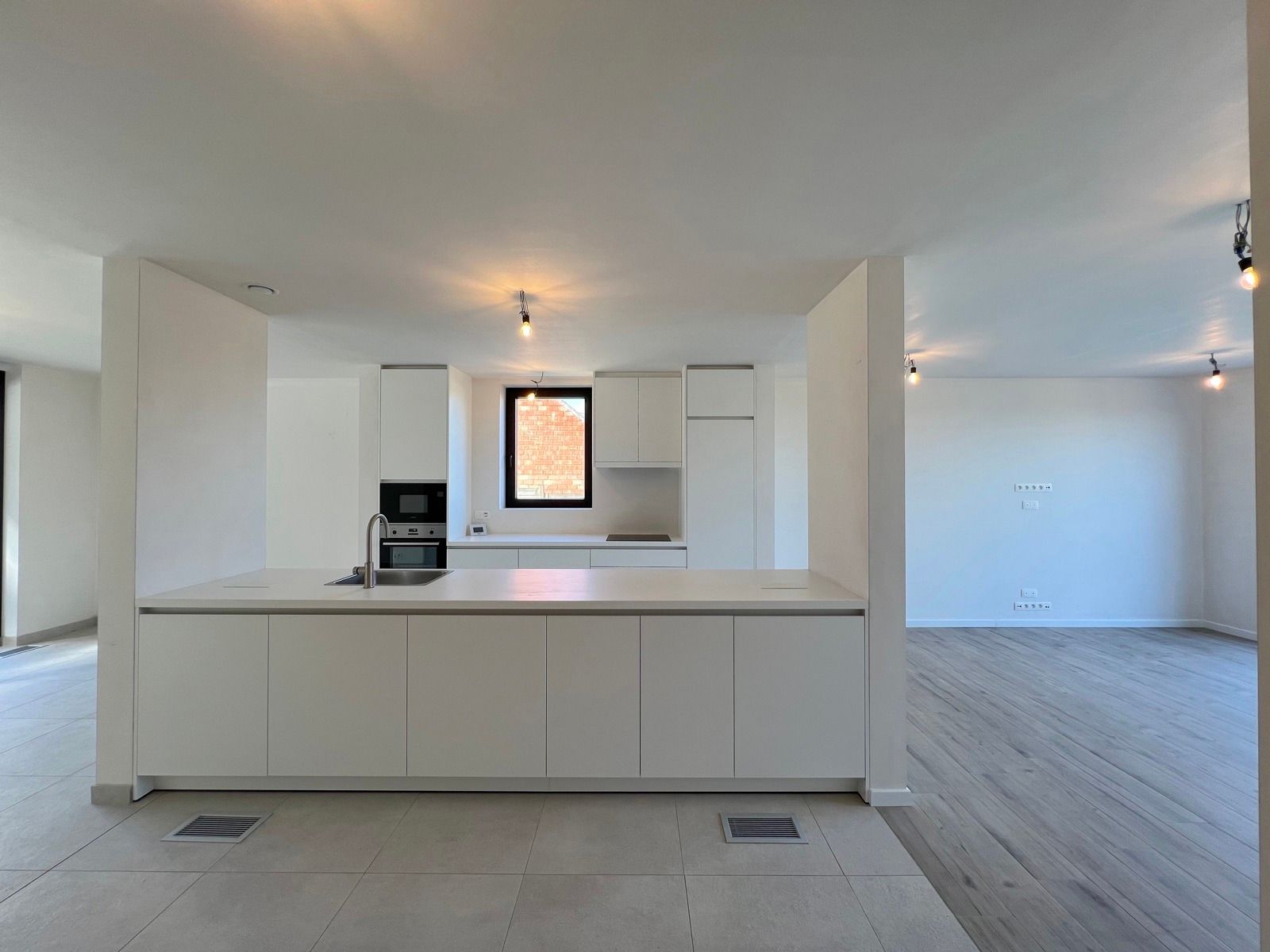 Prachtige woning met 4 slaapkamers foto 11