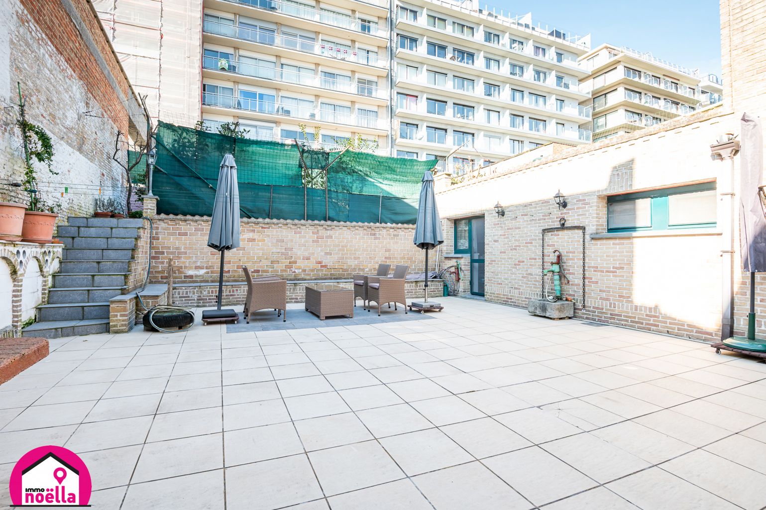 TE KOOP WESTENDE HEEL RUIME WONING DICHT BIJ STRAND! foto 11