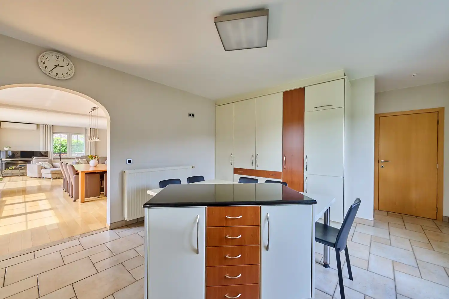 Kwaliteitsvolle woning met zuidgerichte tuin te Dilsen-Stokkem foto 9