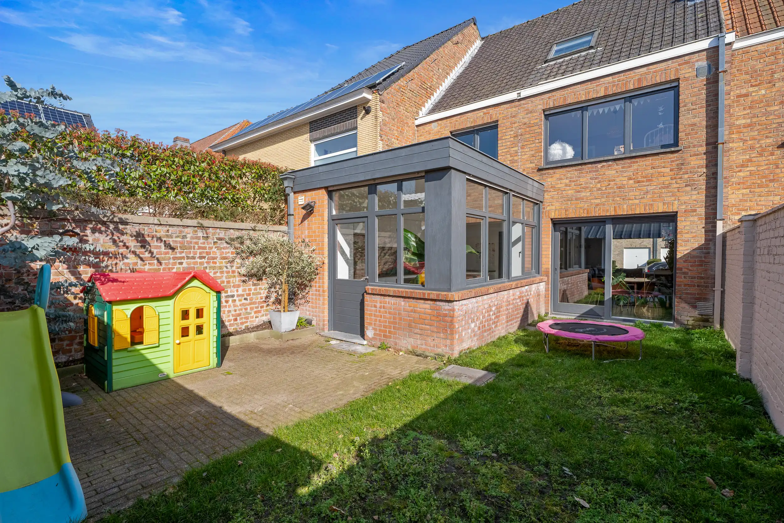 Ruime gezinswoning met 5 kamers op topligging foto 16