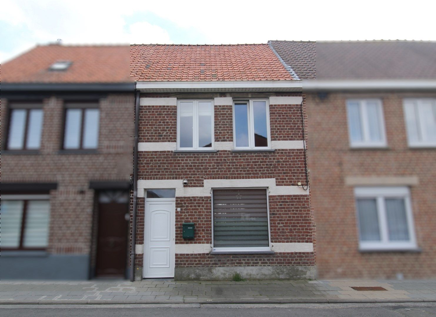 GEZELLIGE WONING MET 3 SLAAPKAMERS EN TERRAS foto {{pictureIndex}}