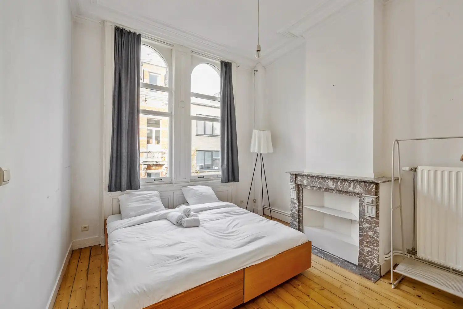 Wonen in een beschermde hoekwoning van Jos Bascourt uit 1894 is wonen in een uniek stuk Zurenborg, zonder renovatieplicht foto 15