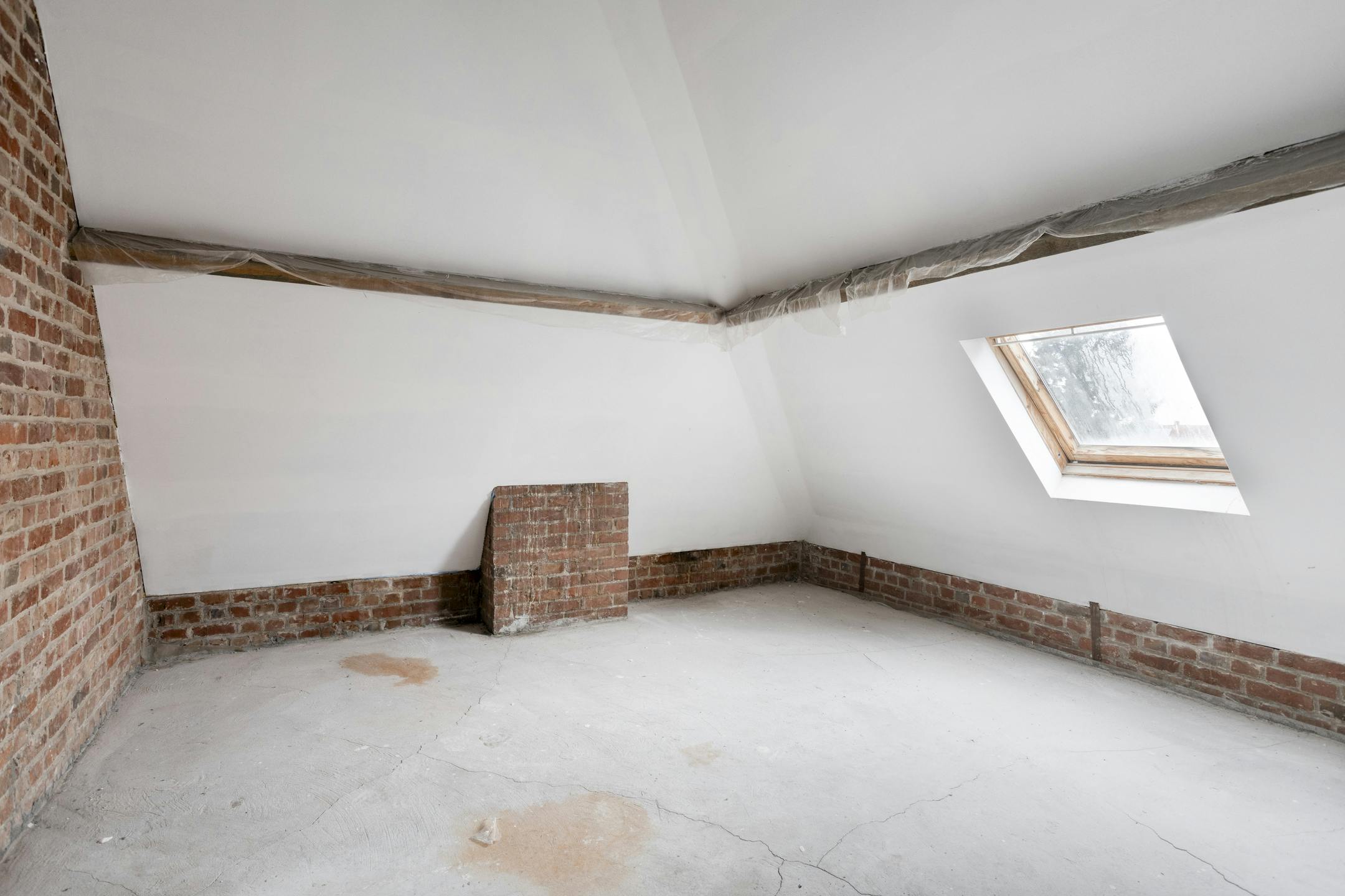 Huis met 5 slaapkamers te koop in het centrum van Roeselare foto 19