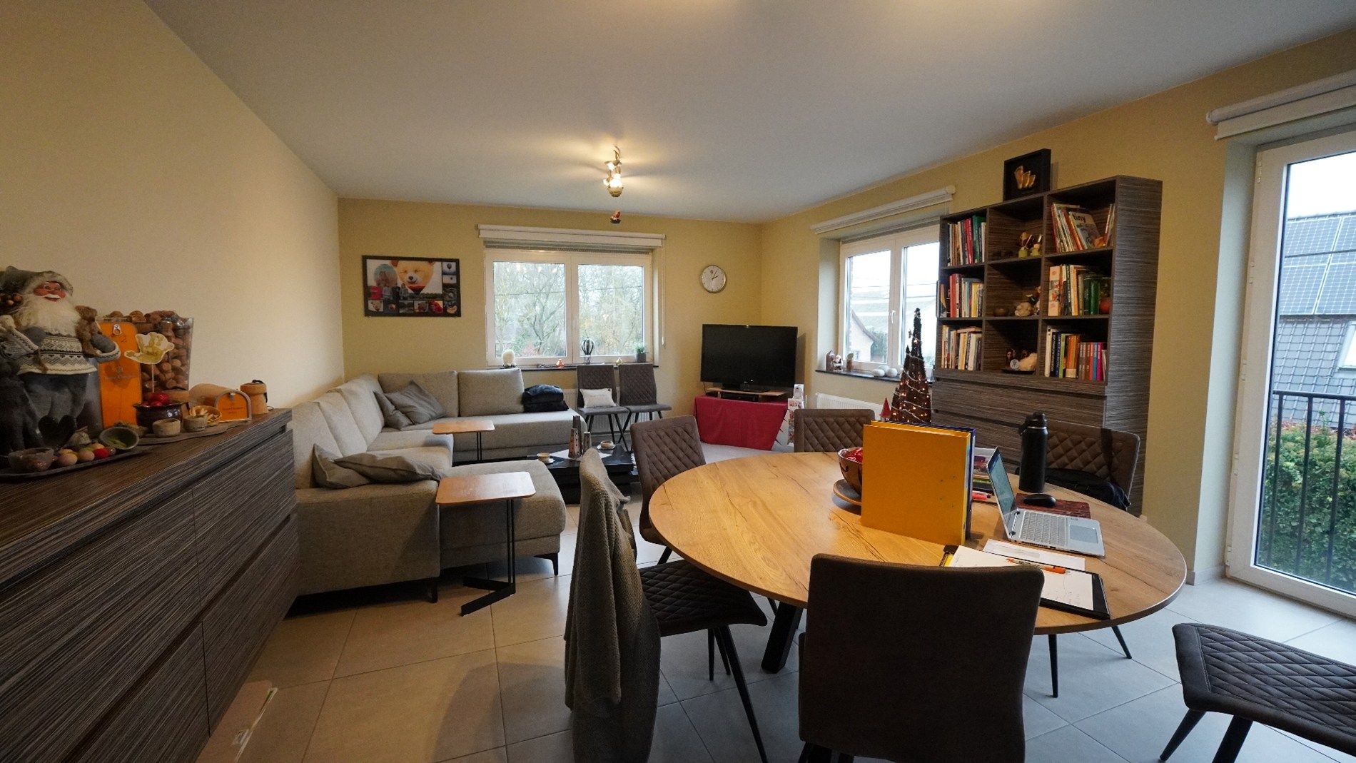 Energiezuinige bel-etage te Waasmunster met ruim terras en garage  foto 3