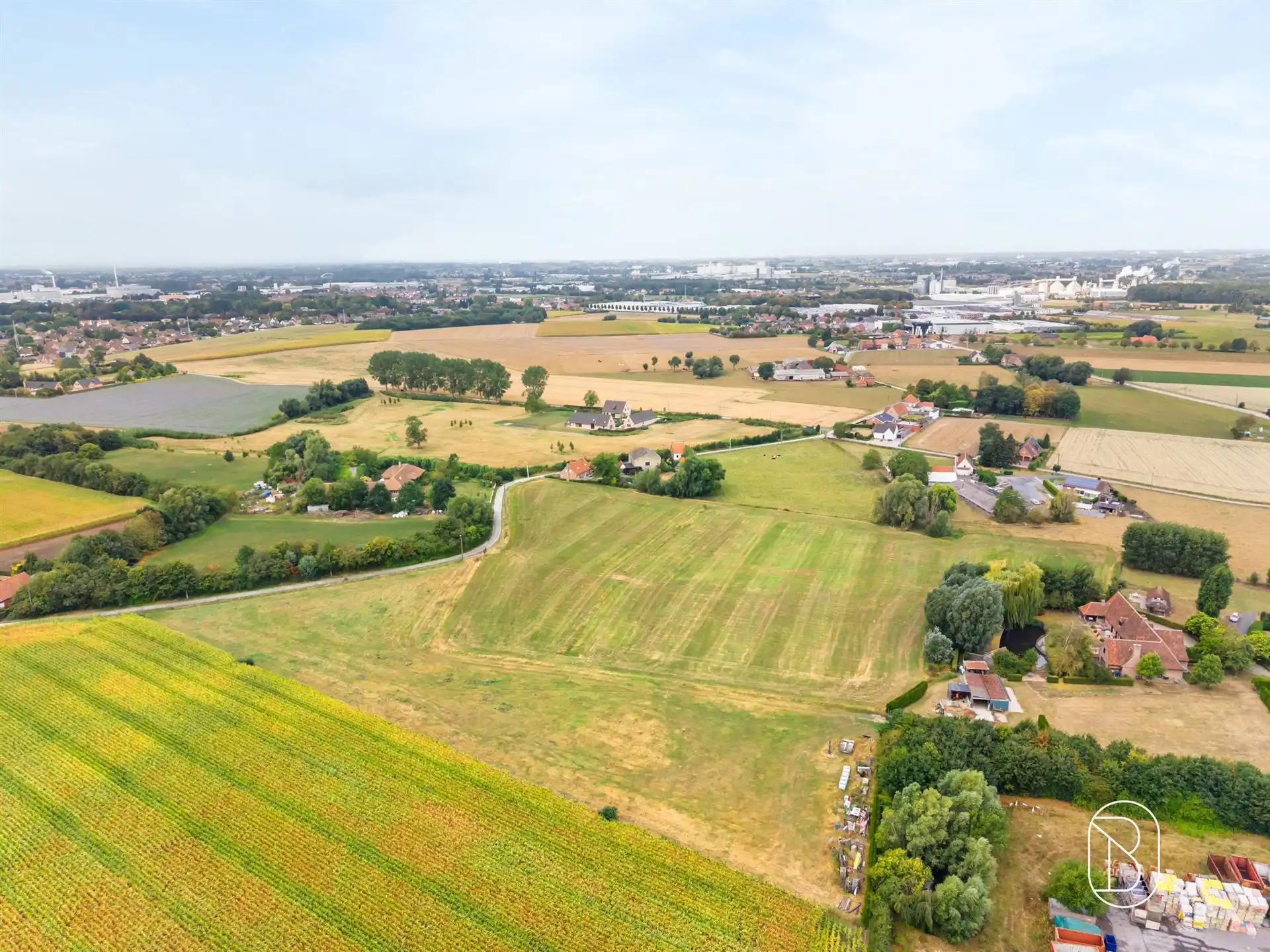Uitgestrekte landbouwgrond van 2,4 ha in Wielsbeke foto 2