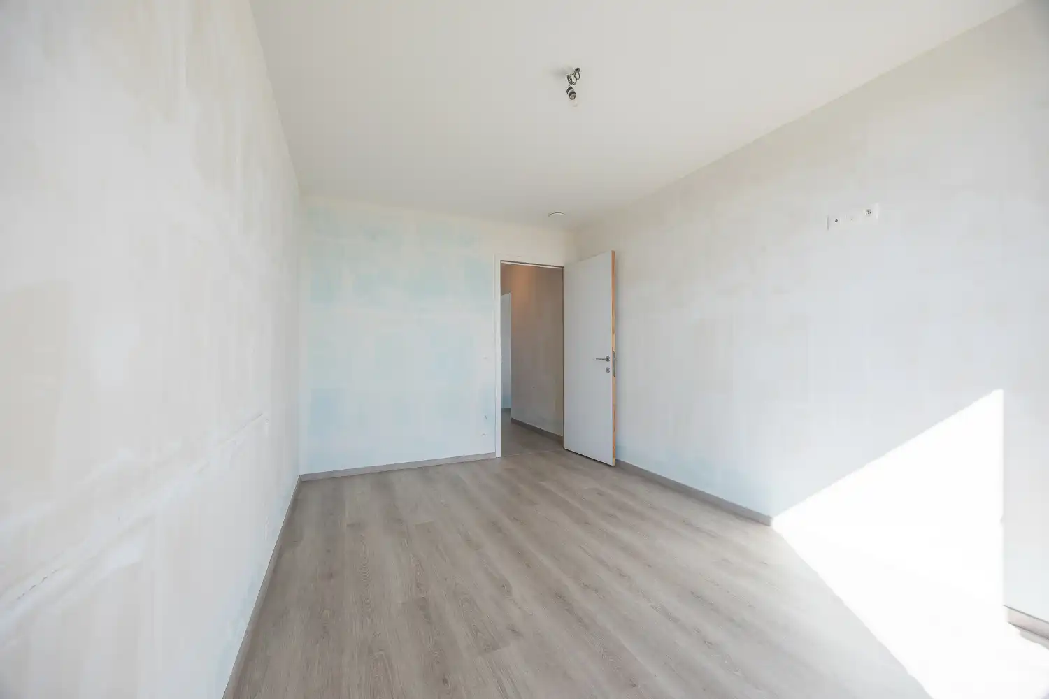 Nieuwbouwappartement met 2 slaapkamers te koop in Middelkerke foto 16
