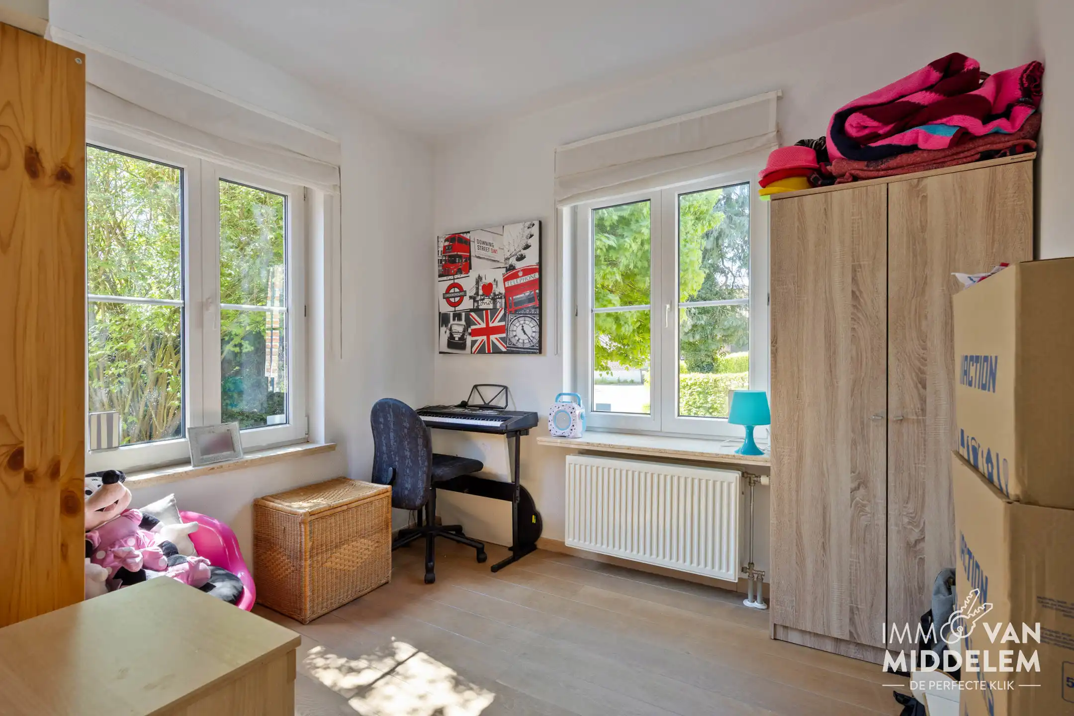 CHARMANTE VILLA MET ZWEMBAD EN VEELZIJDIG BIJGEBOUW foto 19