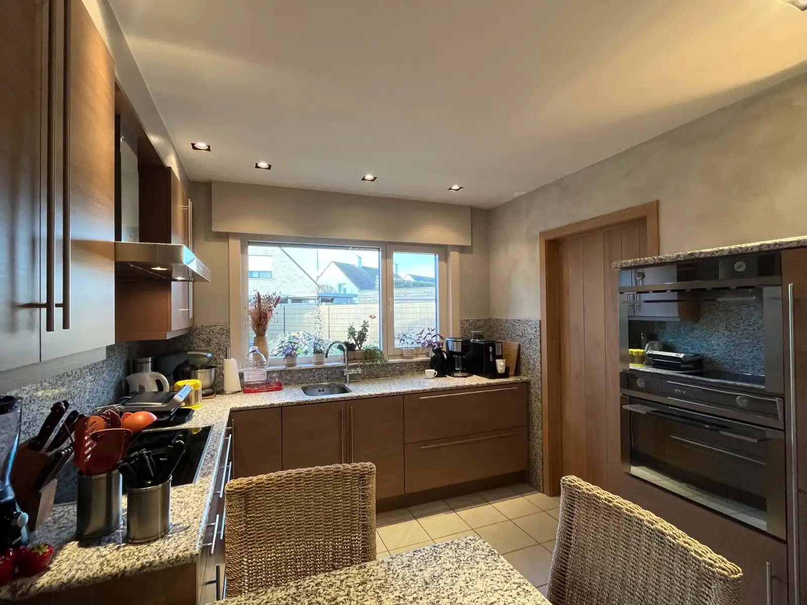 Instapklare alleenstaande woning in rustige wijk nabij centrum Waregem  te koop foto 8