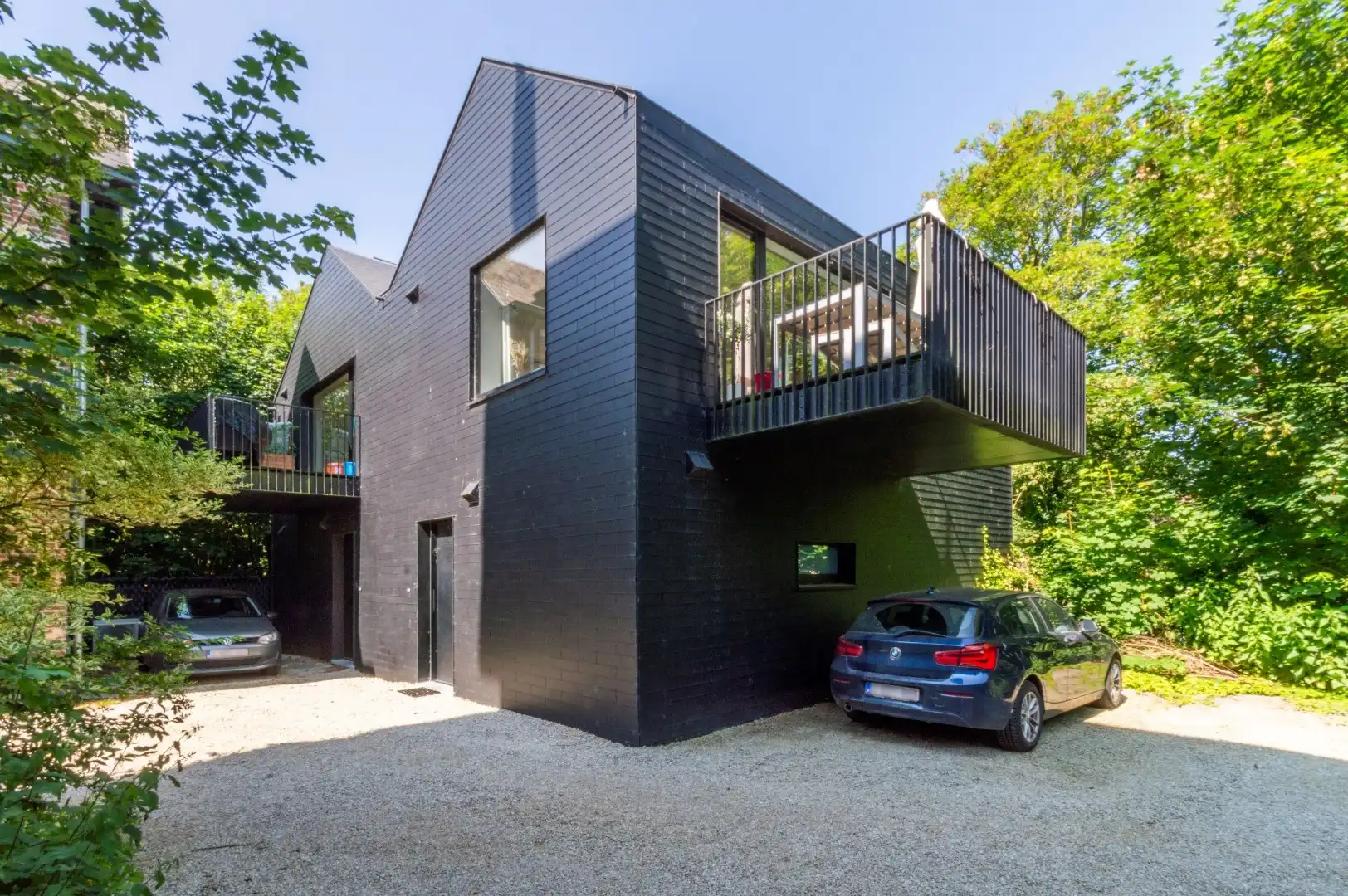 Een duplex-appartement / volledig huis vernieuwd! foto {{pictureIndex}}