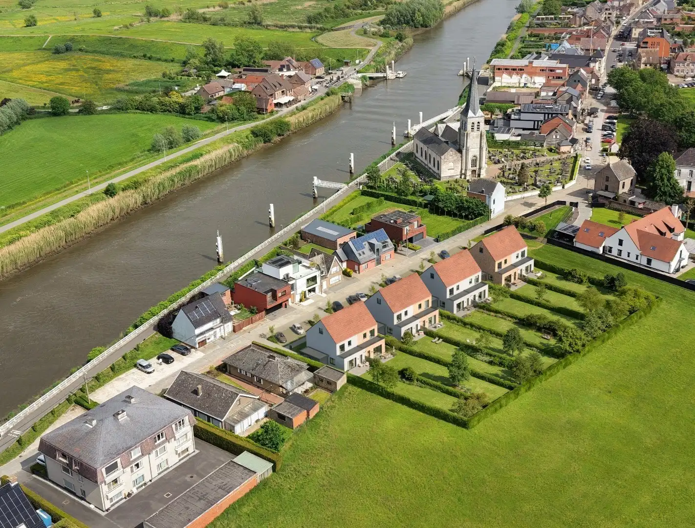 SCHELLEBELLE - Landelijke energiezuinige nieuwbouwwoning! foto {{pictureIndex}}