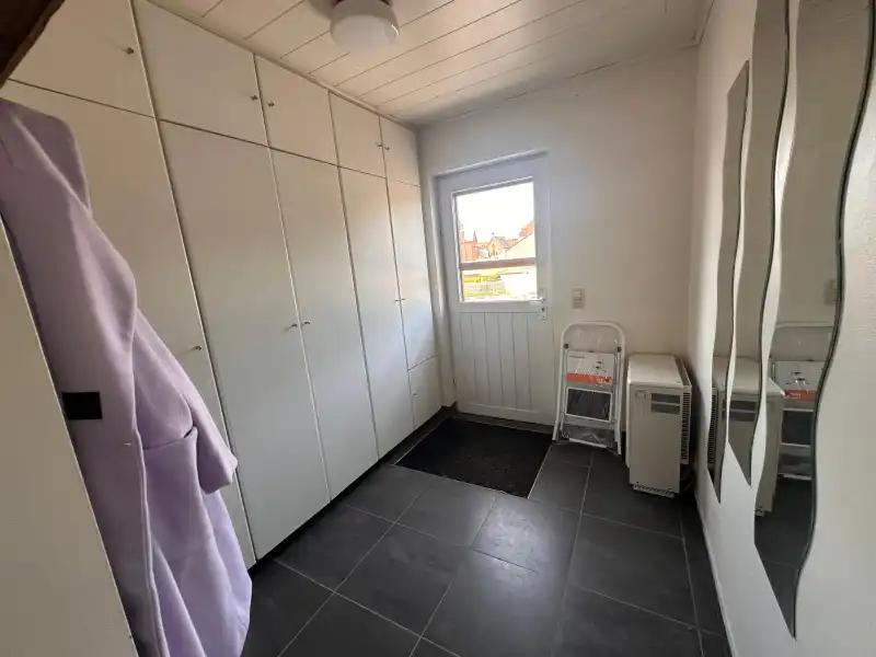 Aangenaam appartement op de eerste verdieping met garage en extra staanplaats foto 9