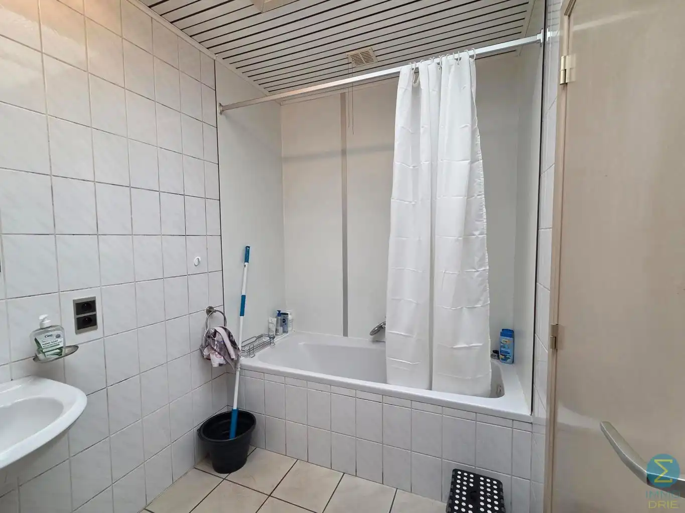 Appartement te huur foto 11
