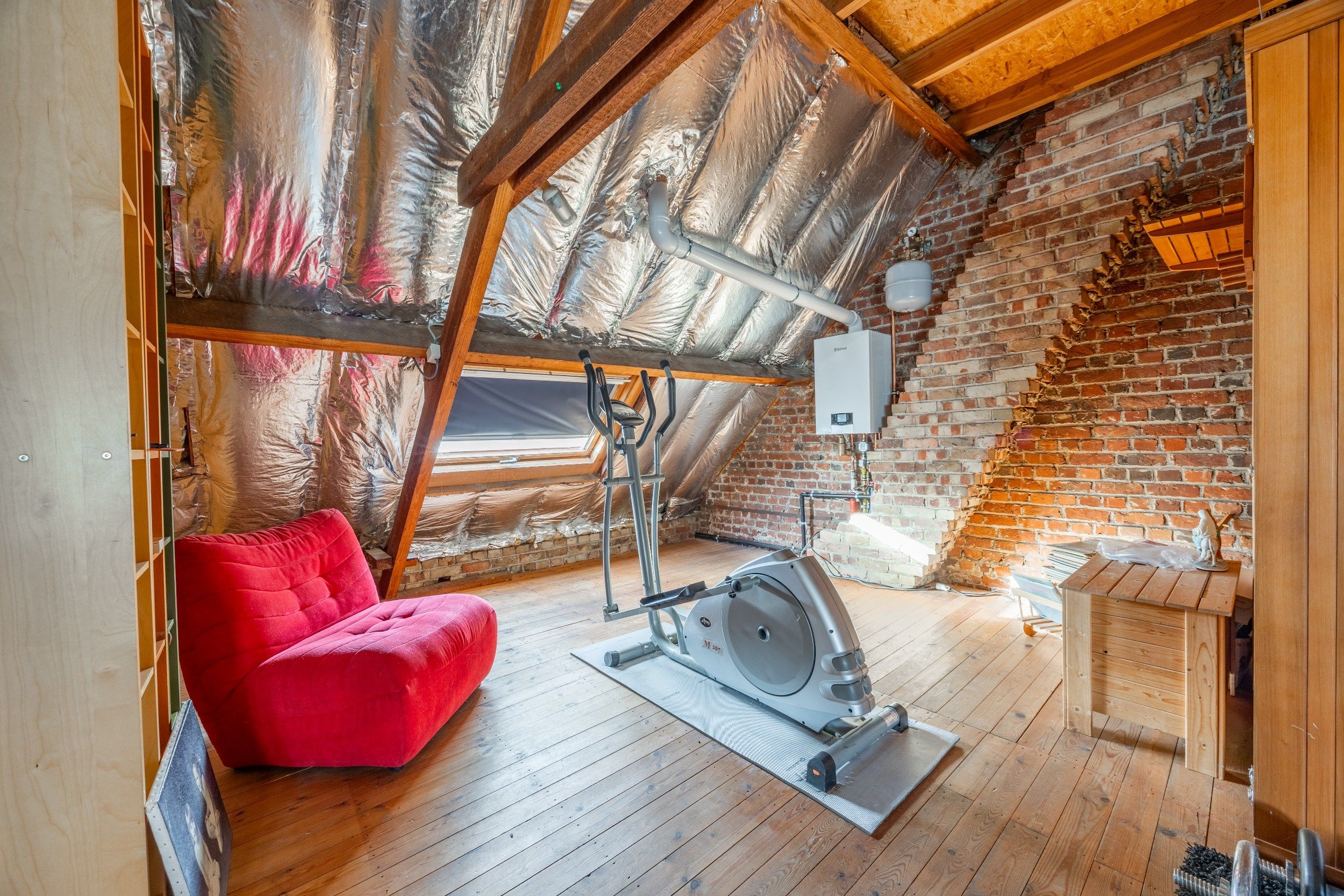 CHARMEVOLLE WONING MET GARAGE  foto 22