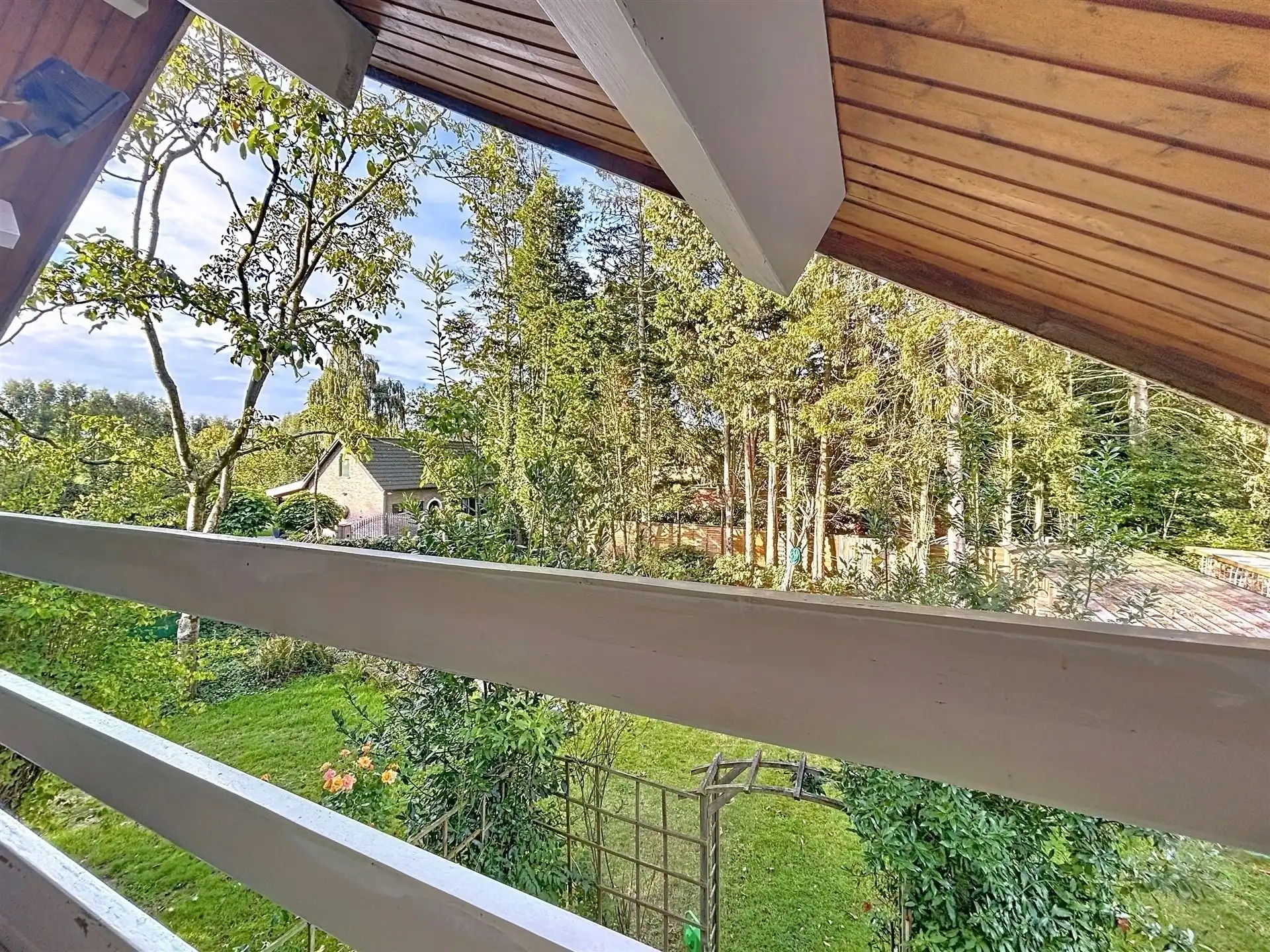 Instapklare vakantiewoning met garage op perceel van 938 m² foto 7