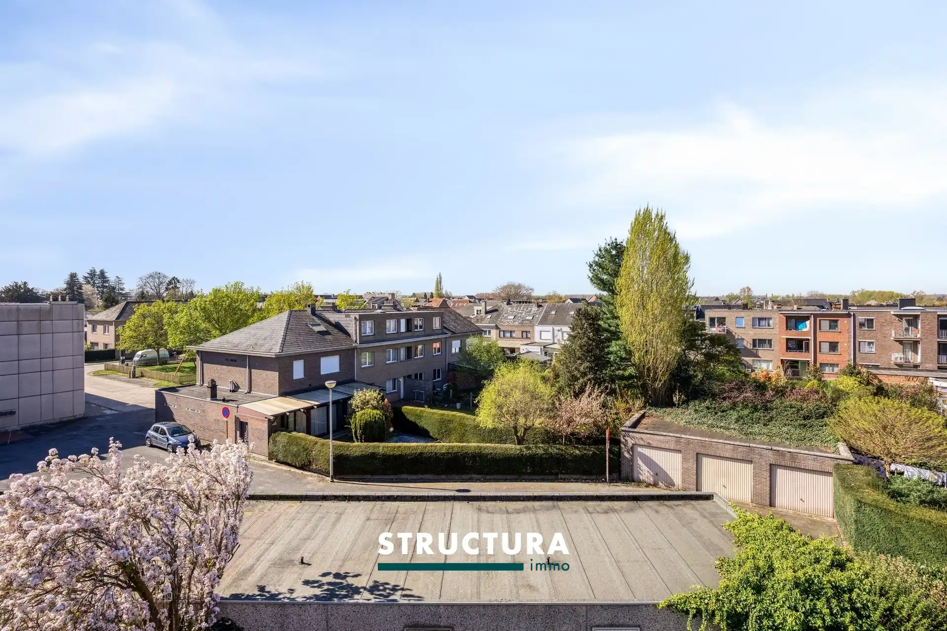 Gerenoveerd appartement op derde verdiep foto 14