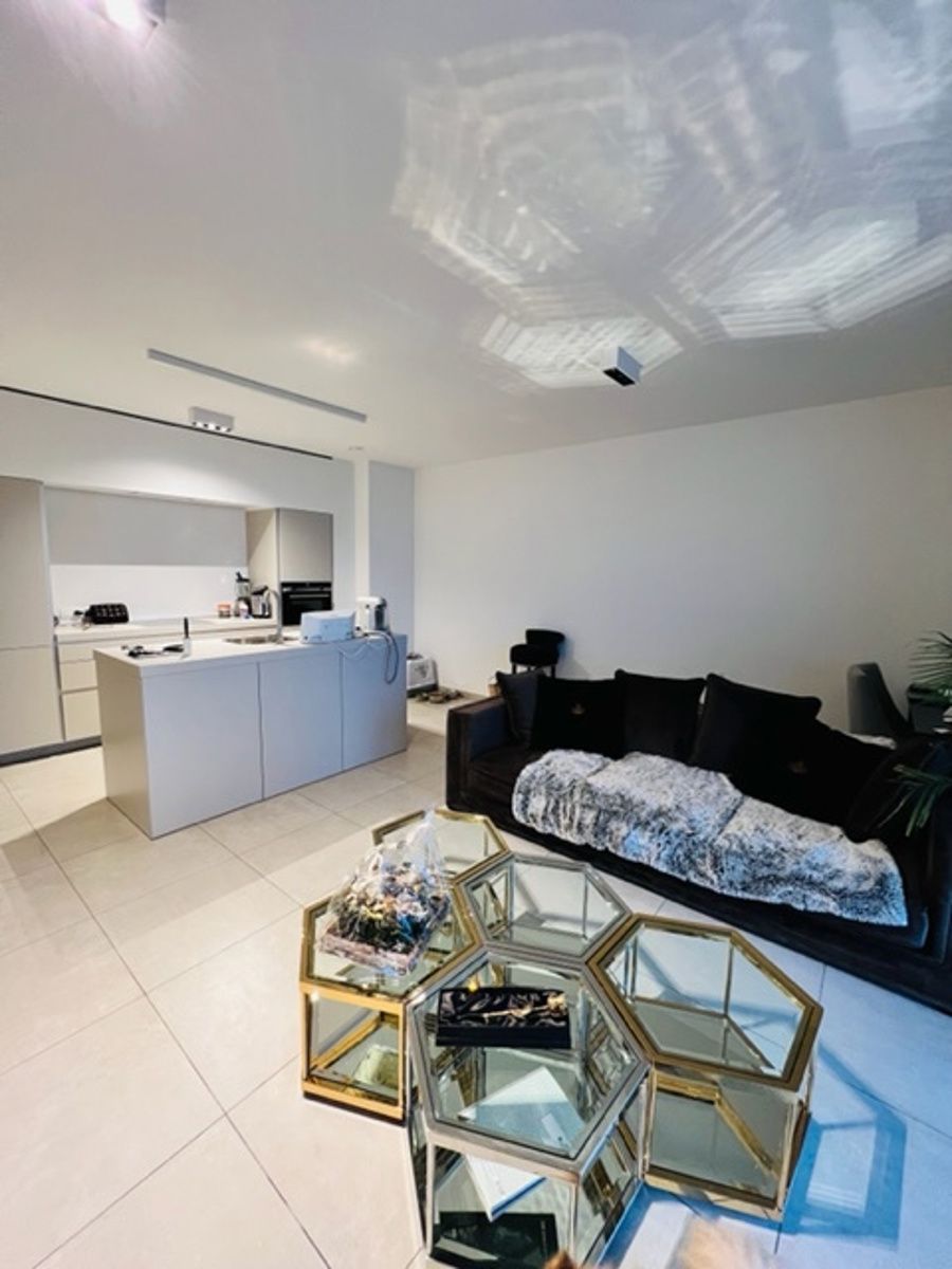 Prachtig 2 kamer appartement met zicht op de Schelde foto 2