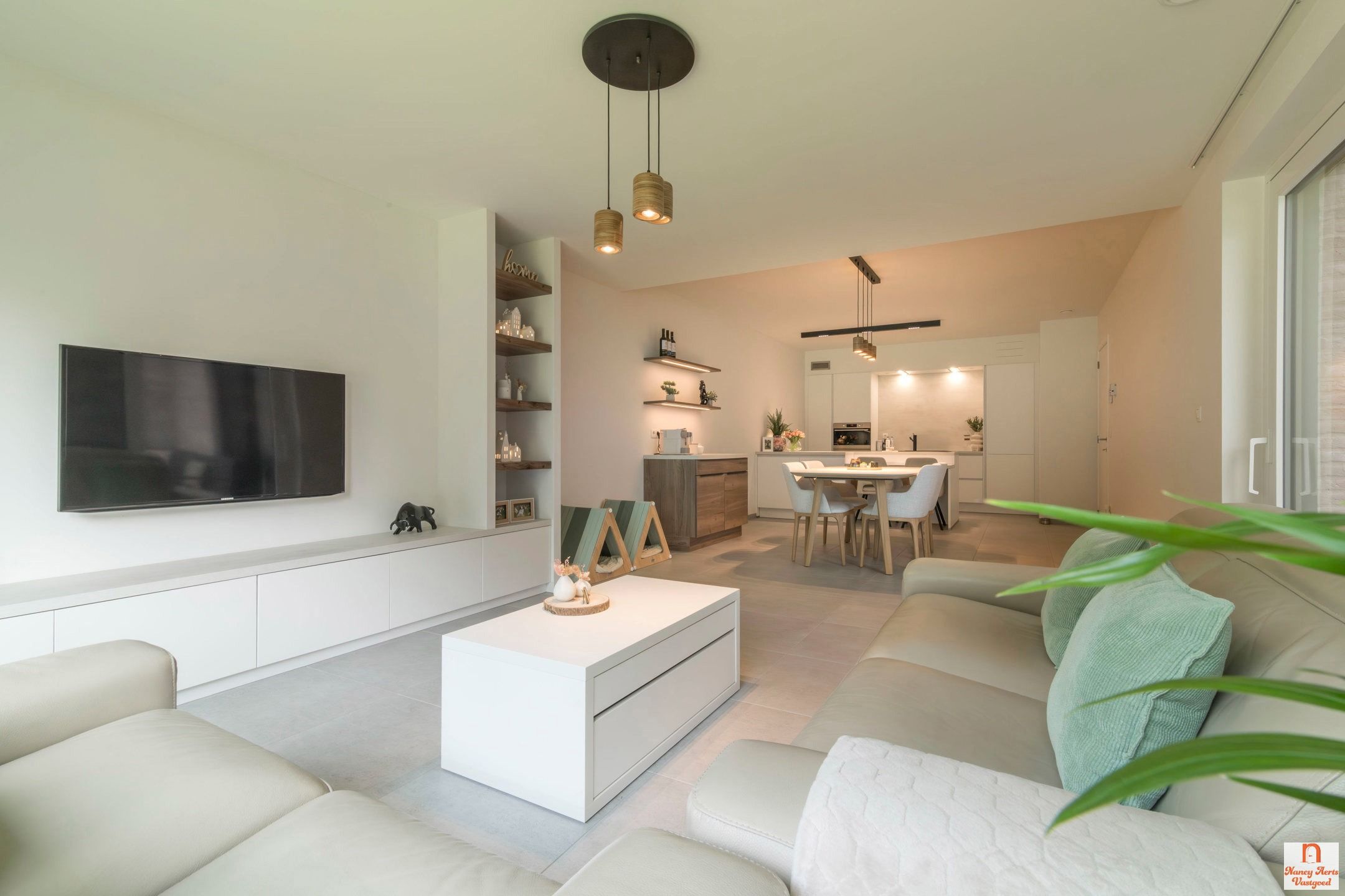 Gelijkvloers appartement met private tuin in Helchteren foto 5