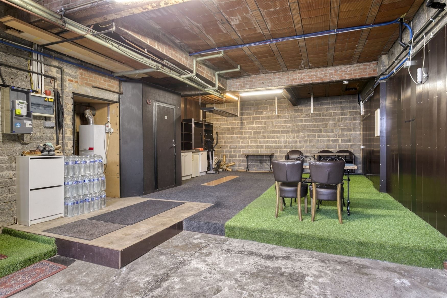 Instapklare woning met garage en conforme elektriciteit. foto 8