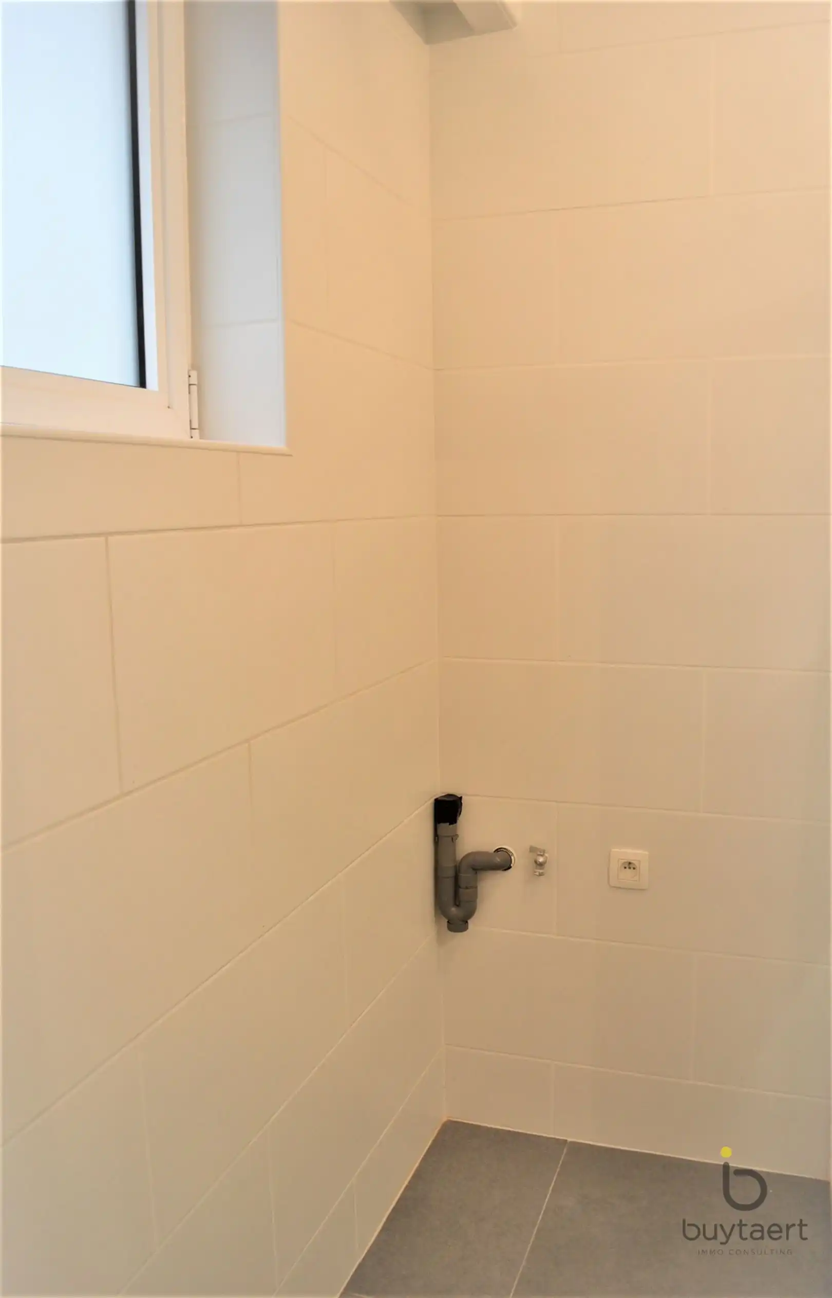 Ideaal starters appartement in hartje Antwerpen. foto 12