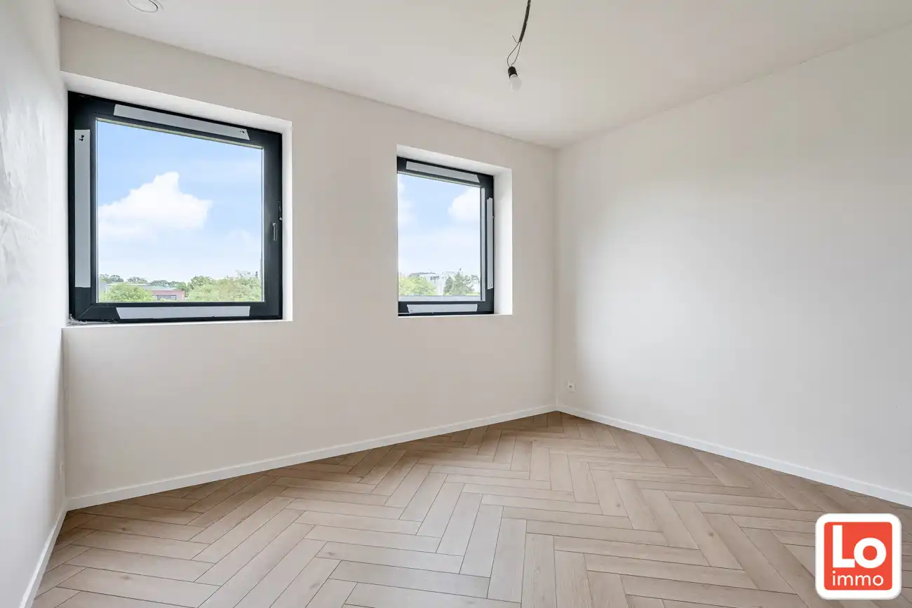 Prachtige nieuwbouwwoning met 3/4 slpks op topligging in een doodlopende straat! foto 14